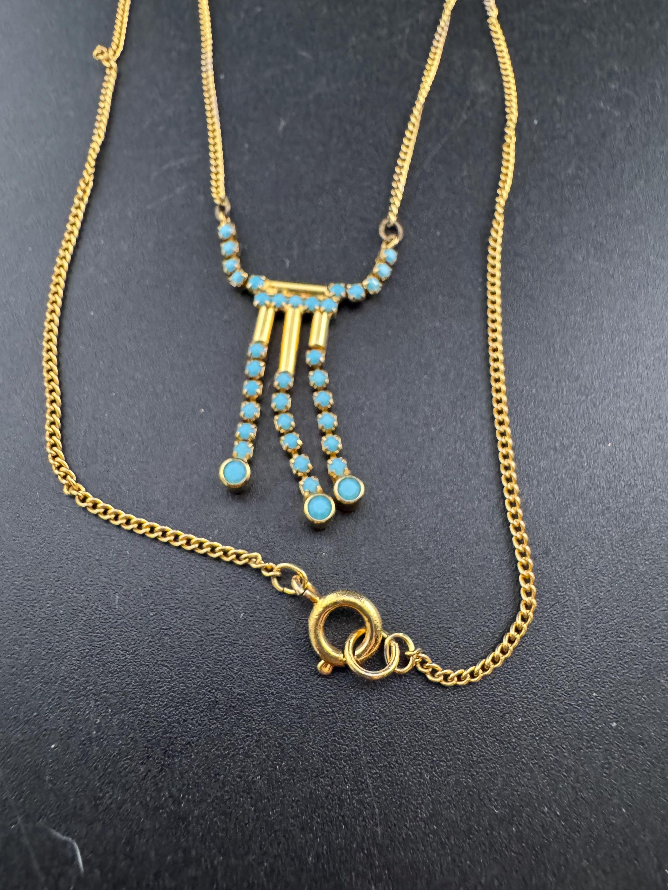 Dainty fine 1970s gold tone mesh lariat drop necklace with turquoise glass paste