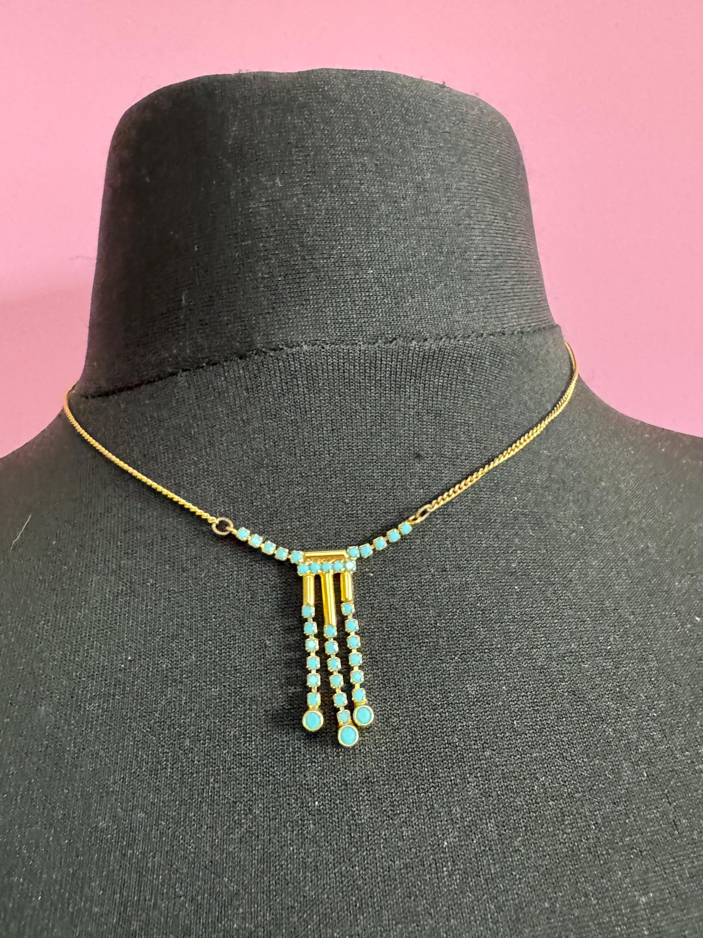 Dainty fine 1970s gold tone mesh lariat drop necklace with turquoise glass paste