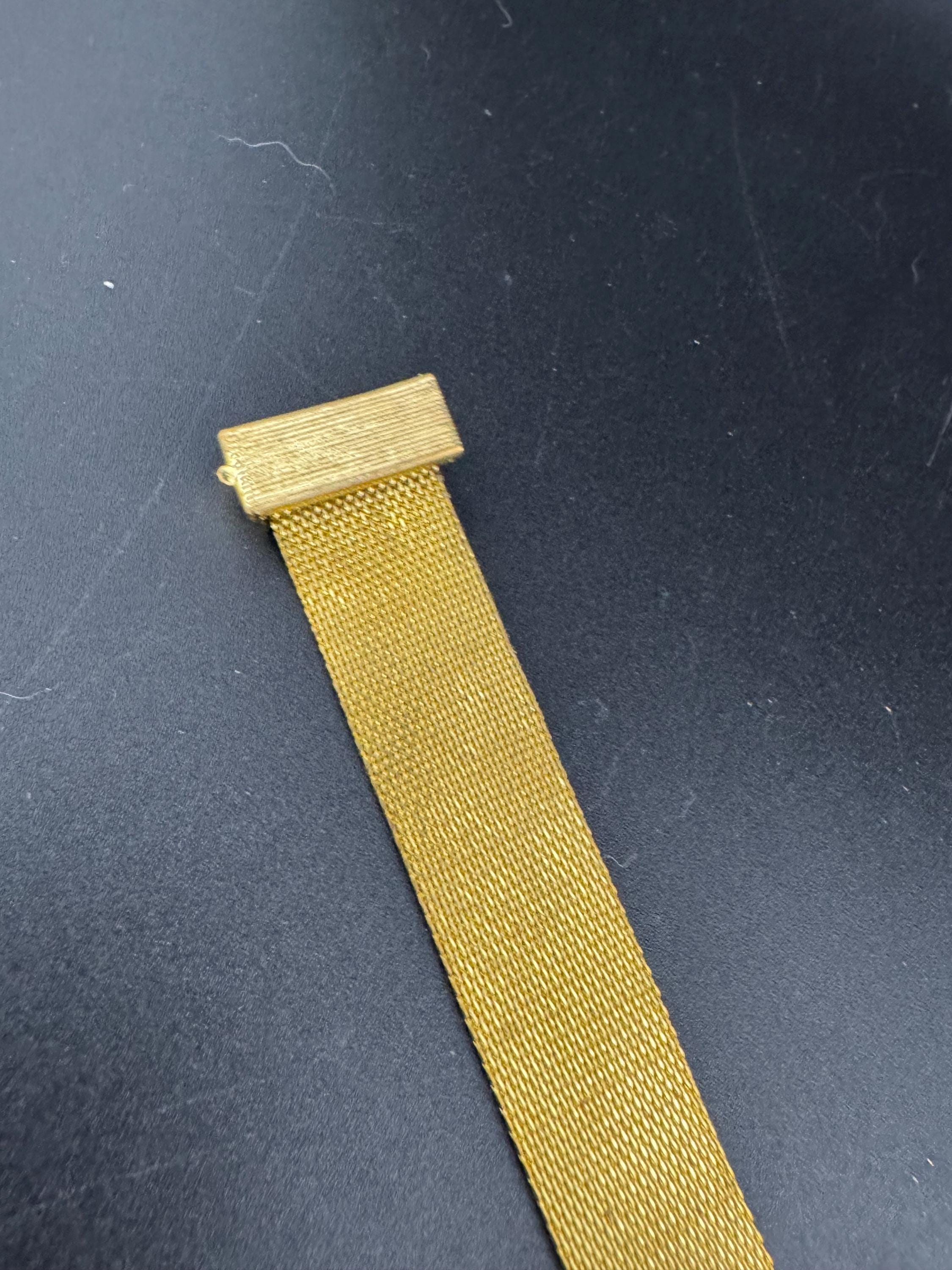 Vintage 1950s gold plated articulated 18mm wide mesh buckle bracelet