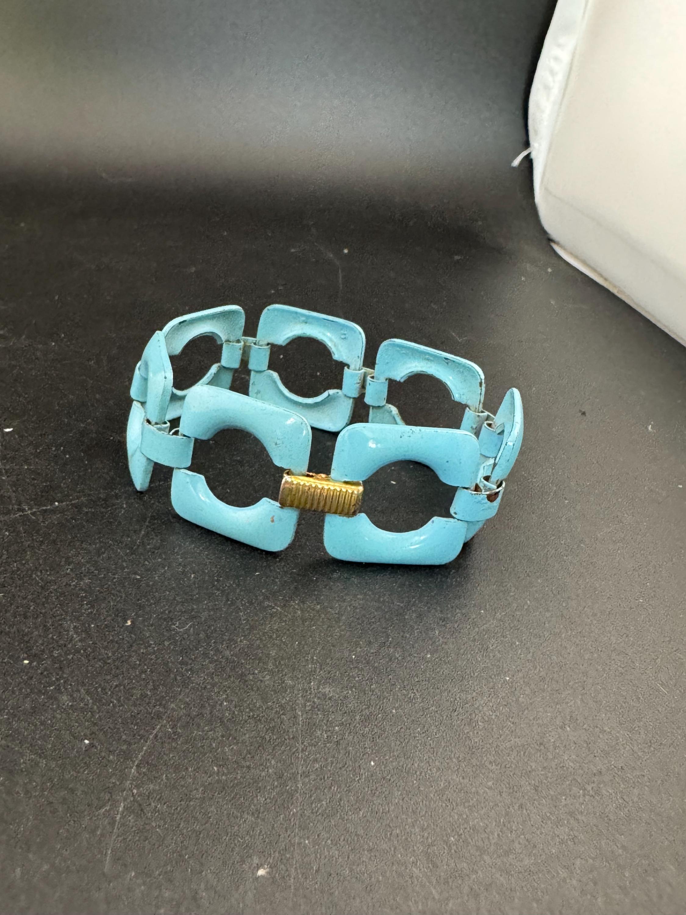 Vintage turquoise blue enamel chain link statement bracelet gold tone modernist nautical summer