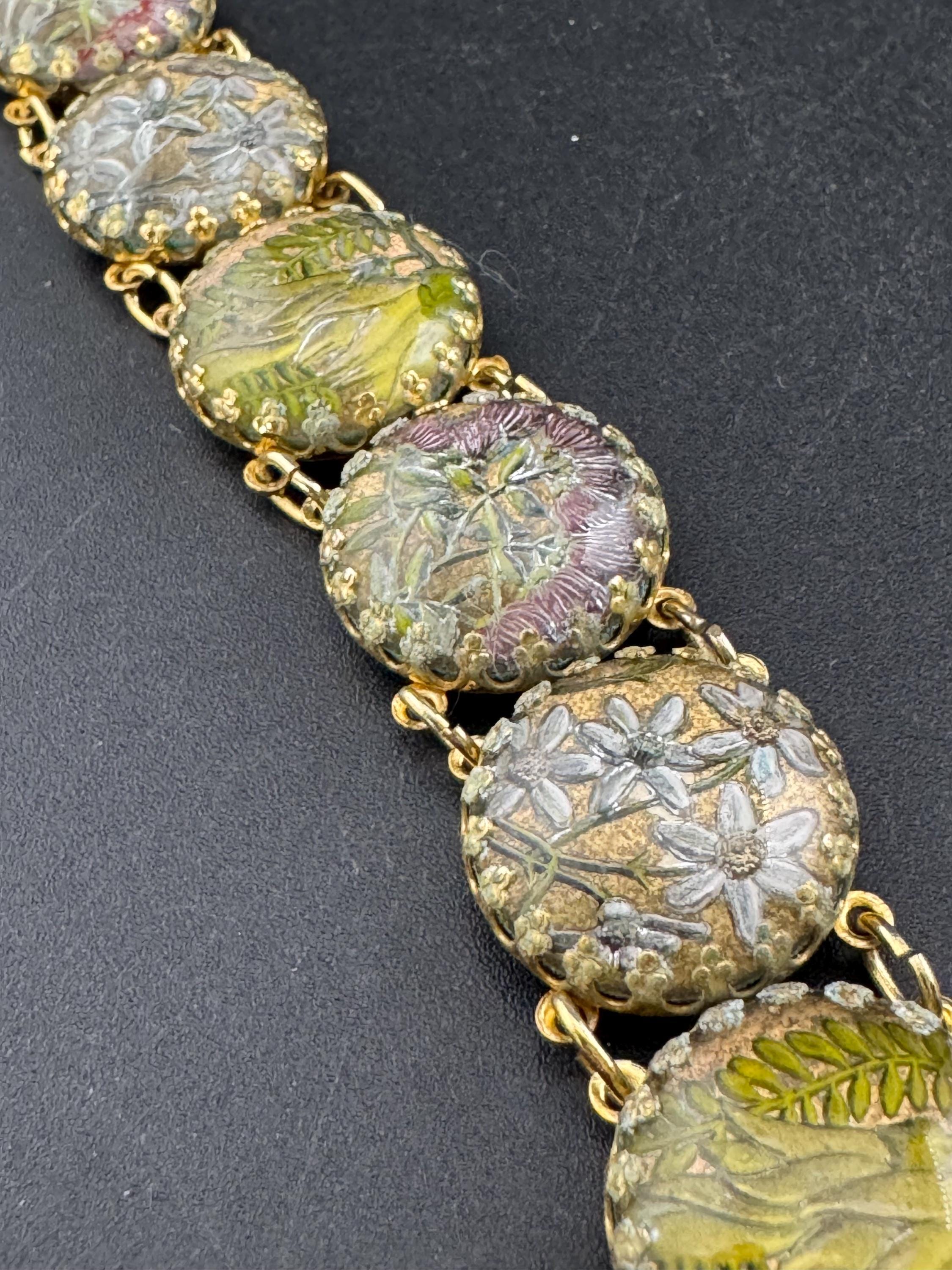 Vintage 1940s pretty rolled Gold plated Lucite floral inset Cabochons panel link Bracelet 20.5cm x 2cm