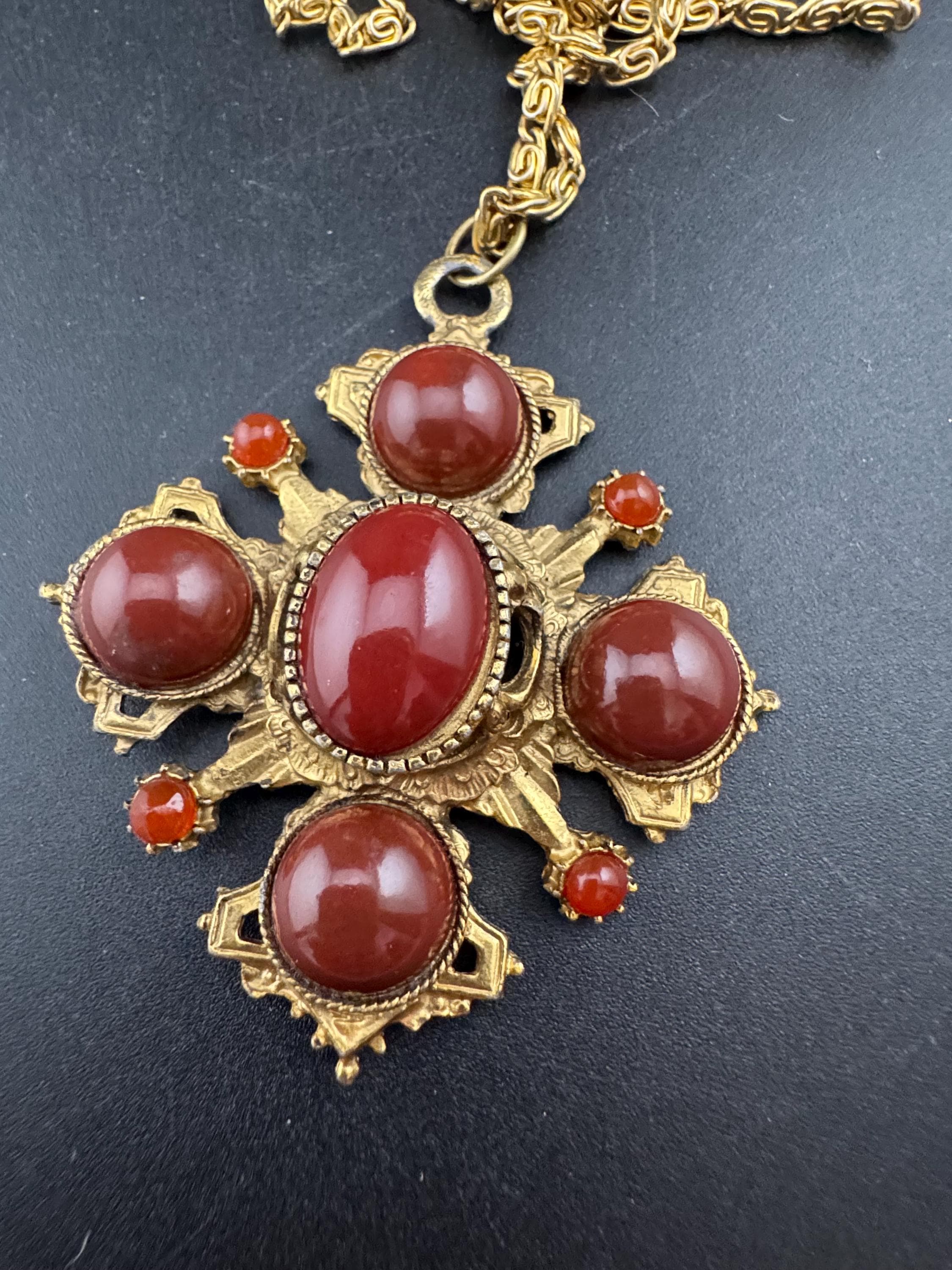 vintage carnelian red brown faux gemstone cabochons Maltese cross Pendant necklace, gold tone 1970s