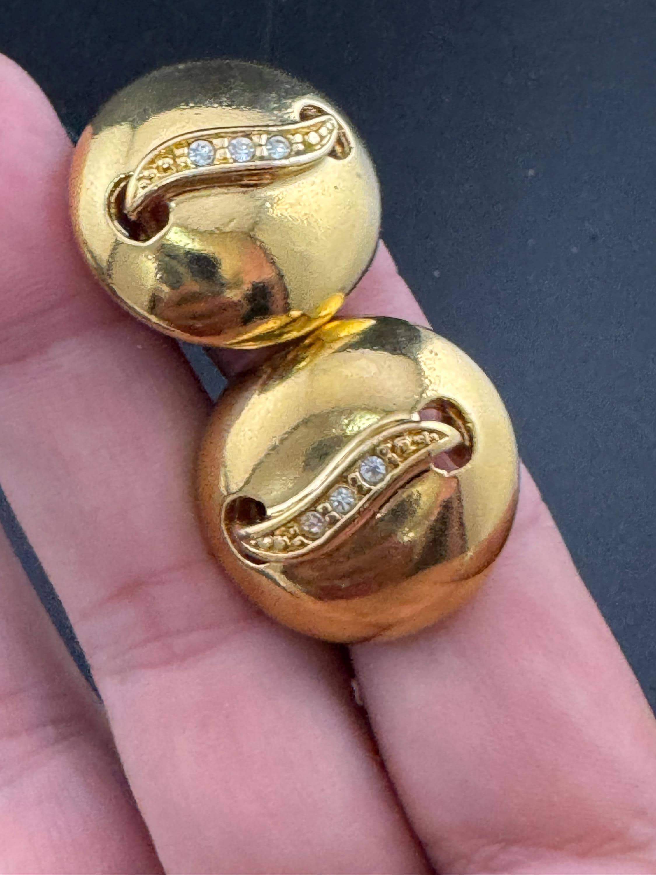 Vintage 80s round domed clear crystal diamanté clip on stud earrings gold tone