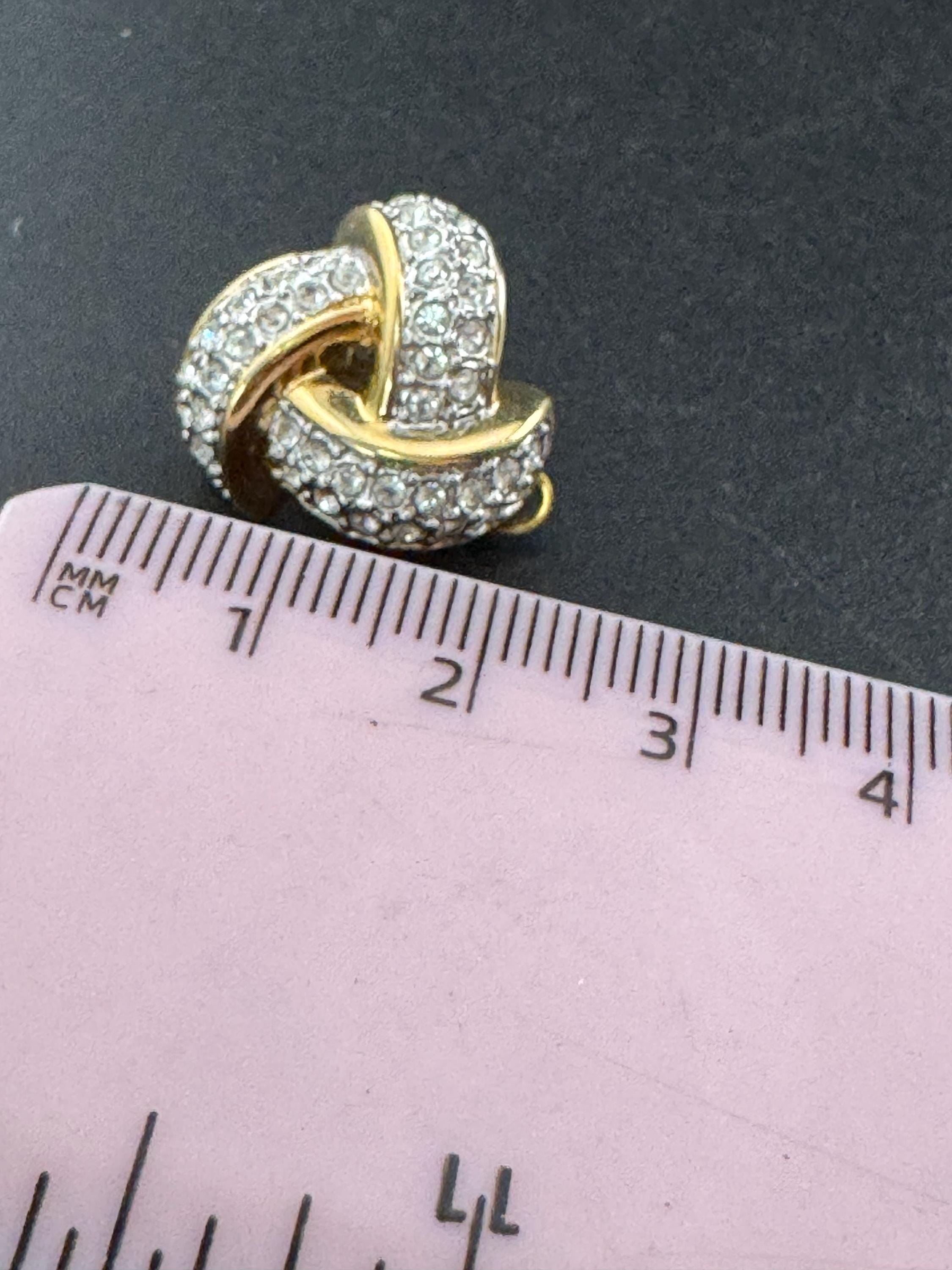 Vintage gold tone clear Rhinestone diamante stud knot clip on earrings