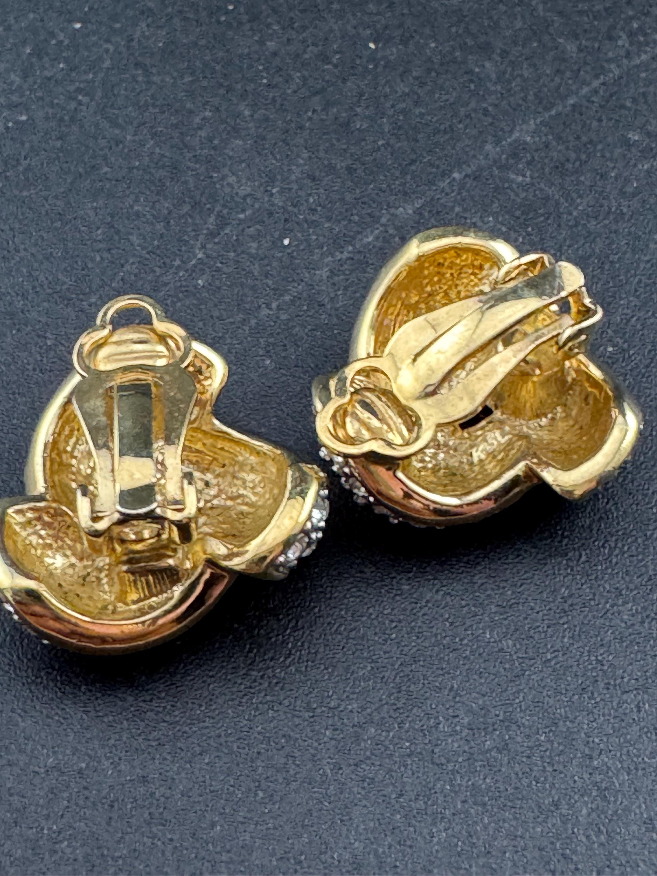 Vintage gold tone clear Rhinestone diamante stud knot clip on earrings