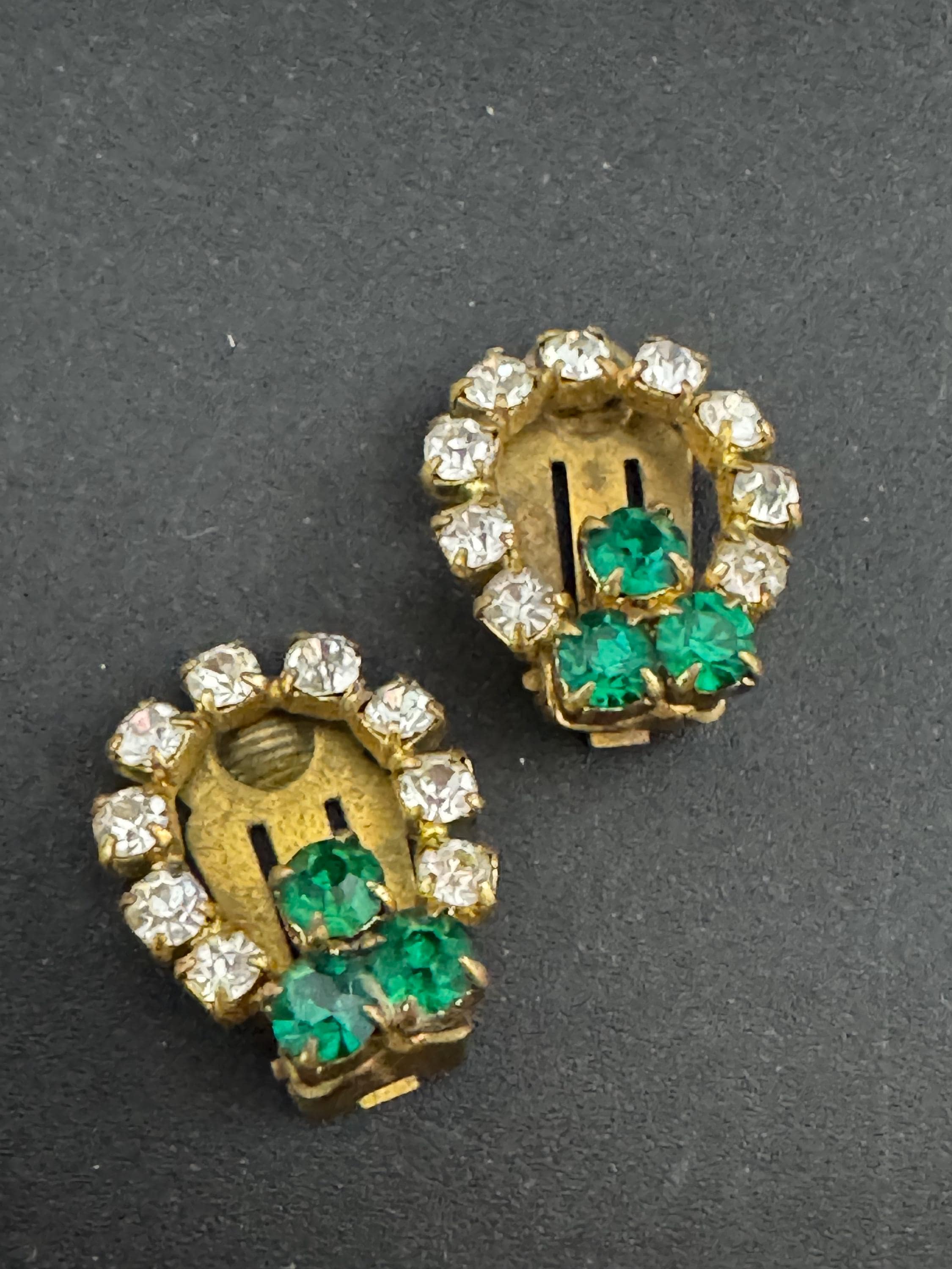Vintage lucky shamrock clover Gold Tone Green glass diamanté Clip On Earrings, Emerald Rhinestone studs