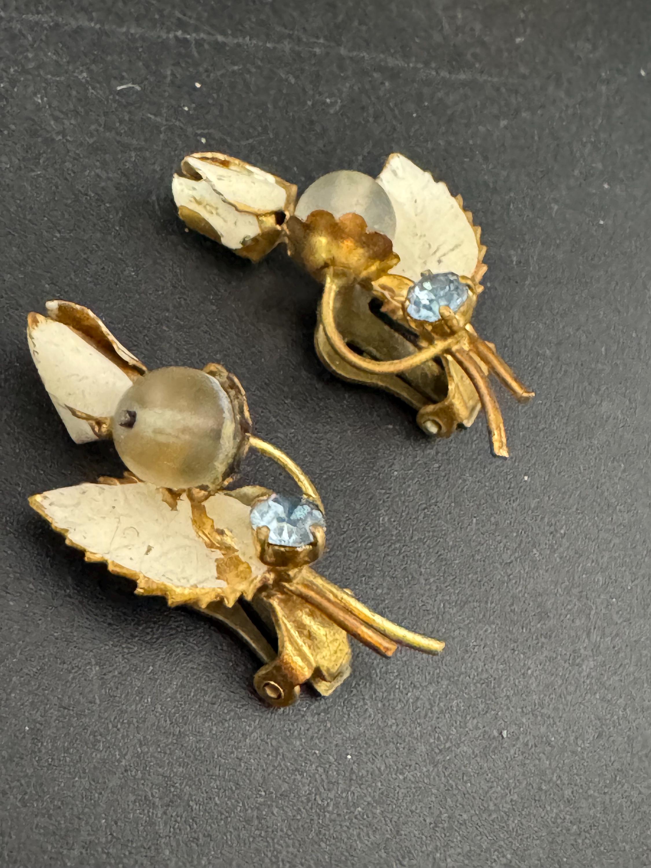 Vintage Czech cream cold painted enamel floral blue rhinestone clip on earrings