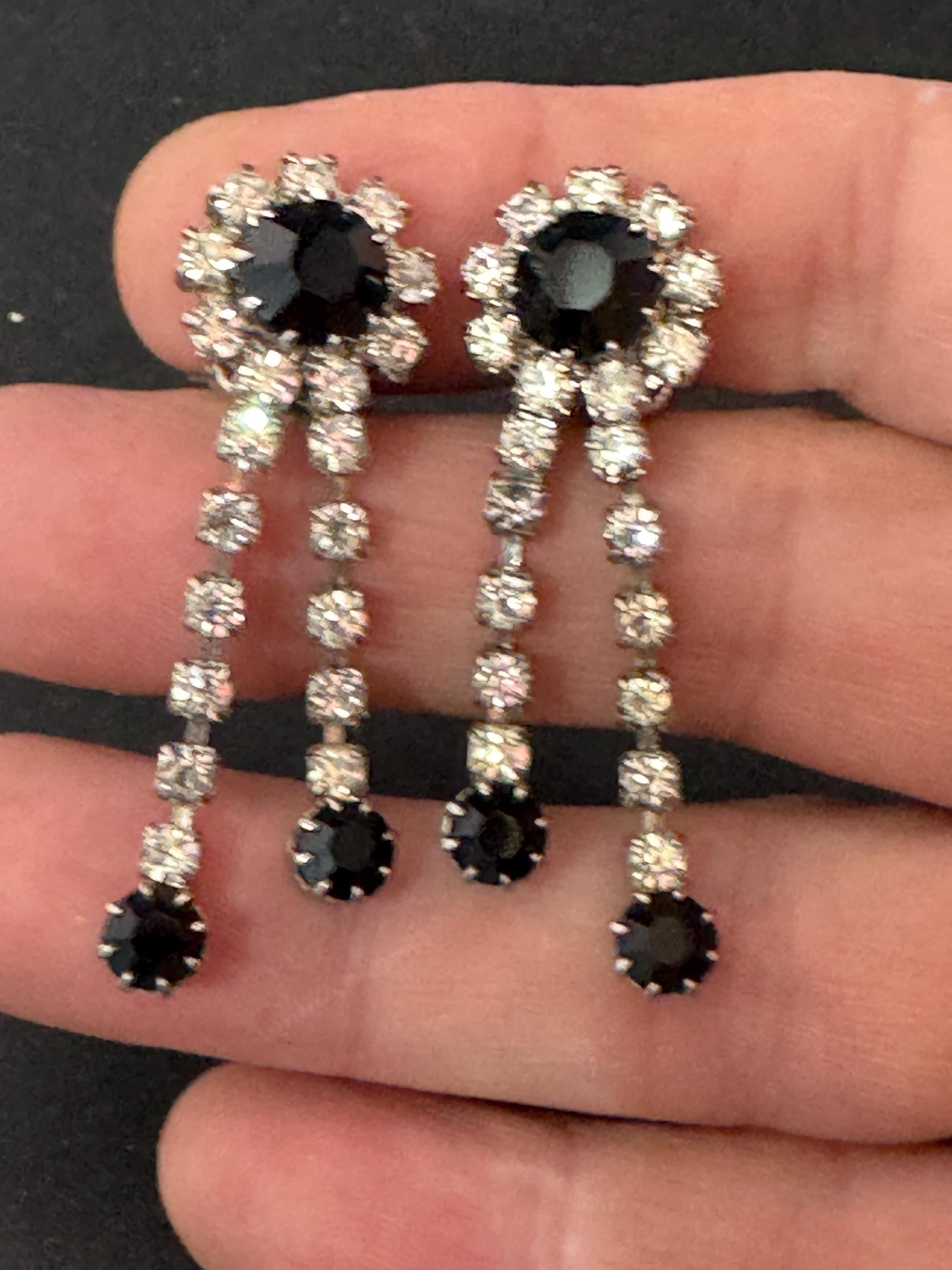 Vintage 5cm clear and black rhinestonr glass dangly clip on drop earrings