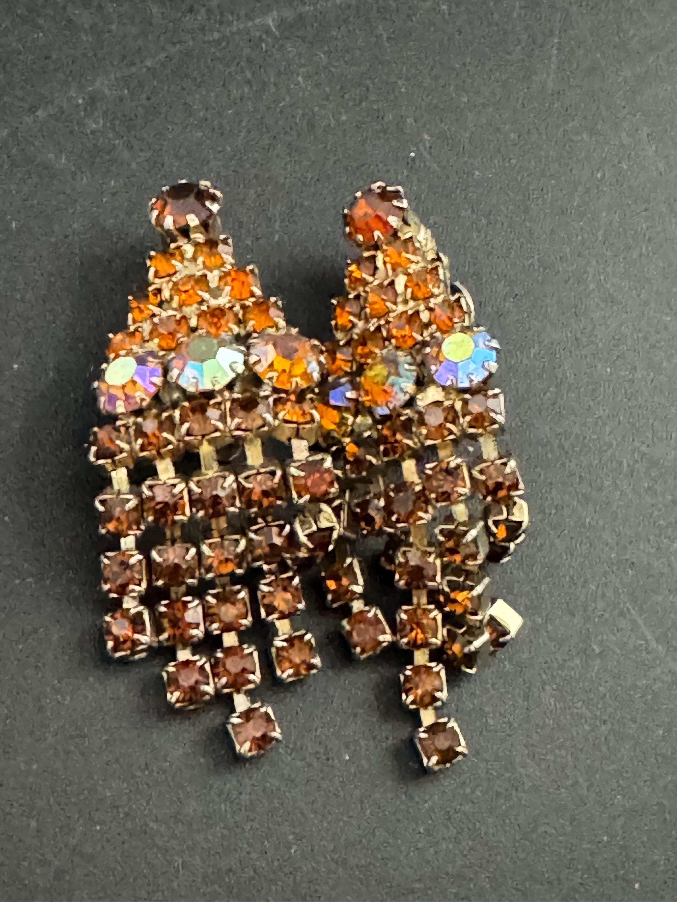Vintage 1960s AB and brown cognac glass gold tone rhinestone clip On drop Earrings