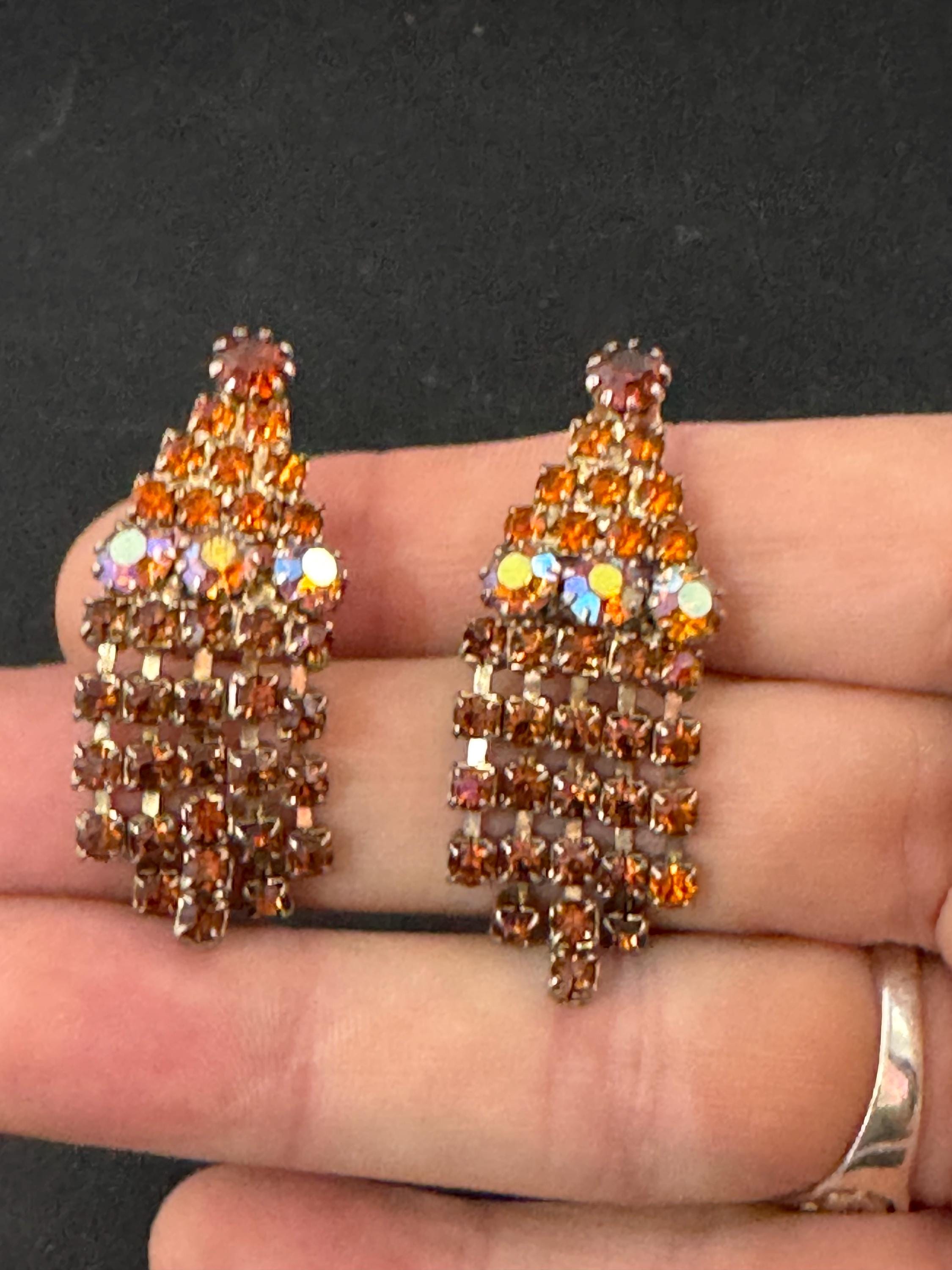 Vintage 1960s AB and brown cognac glass gold tone rhinestone clip On drop Earrings