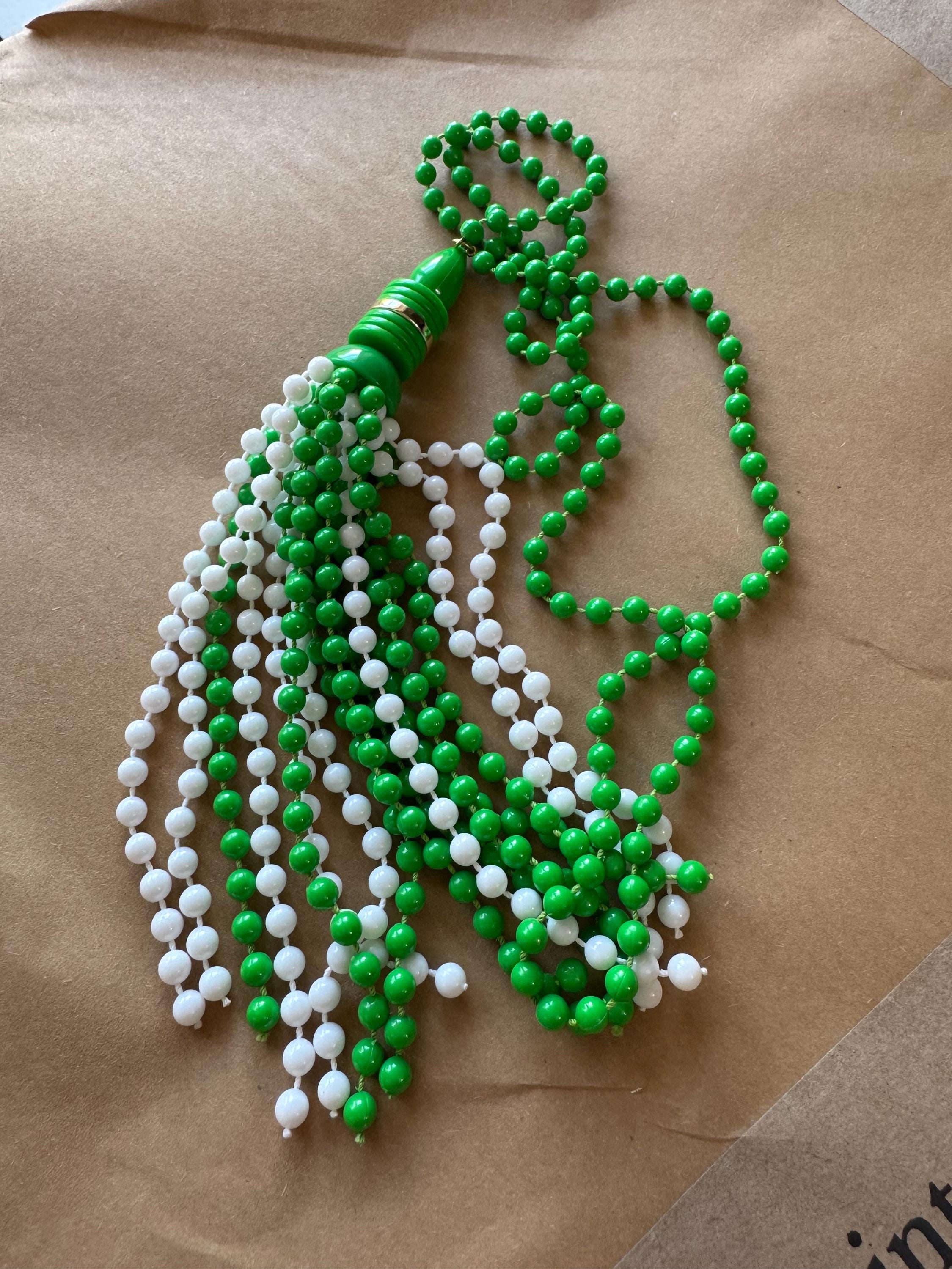Vintage 1960s bright green and white plastic beaded long tassel necklace 76cm long