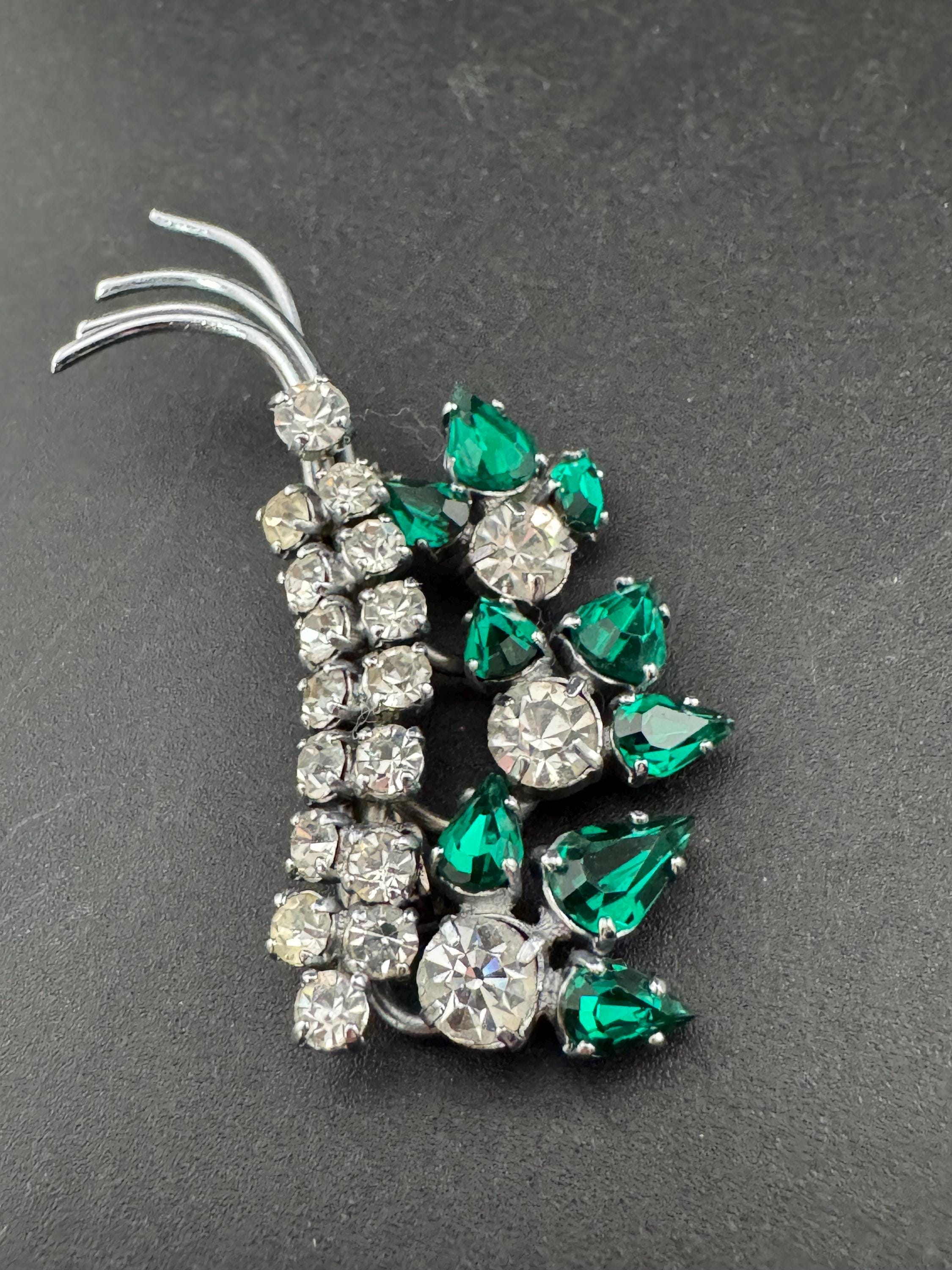 Vintage emerald green and clear glass 1950s dainty floral brooch