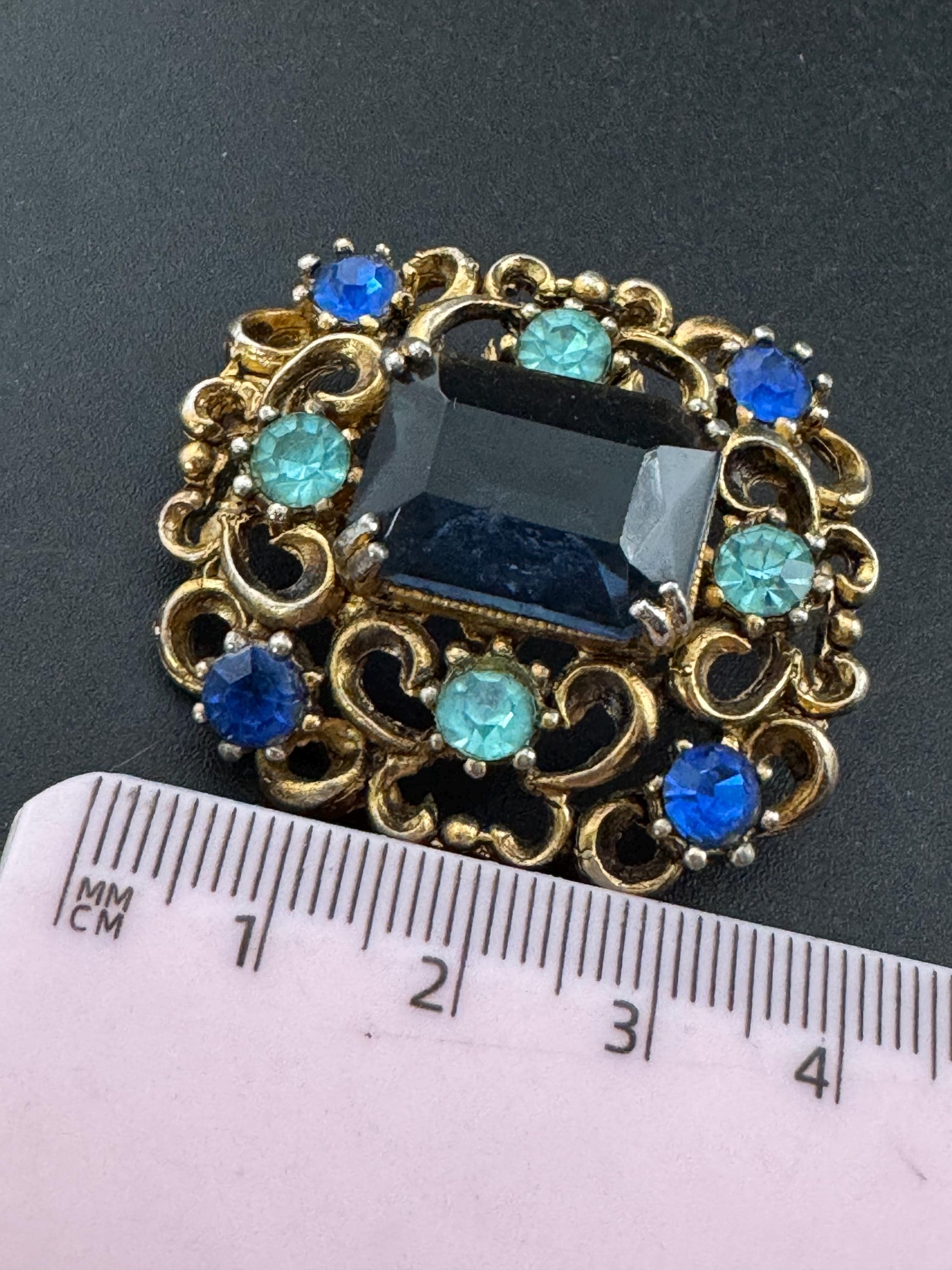 Vintage sapphire blue Faceted citrine glass Diamanté rectangular Brooch