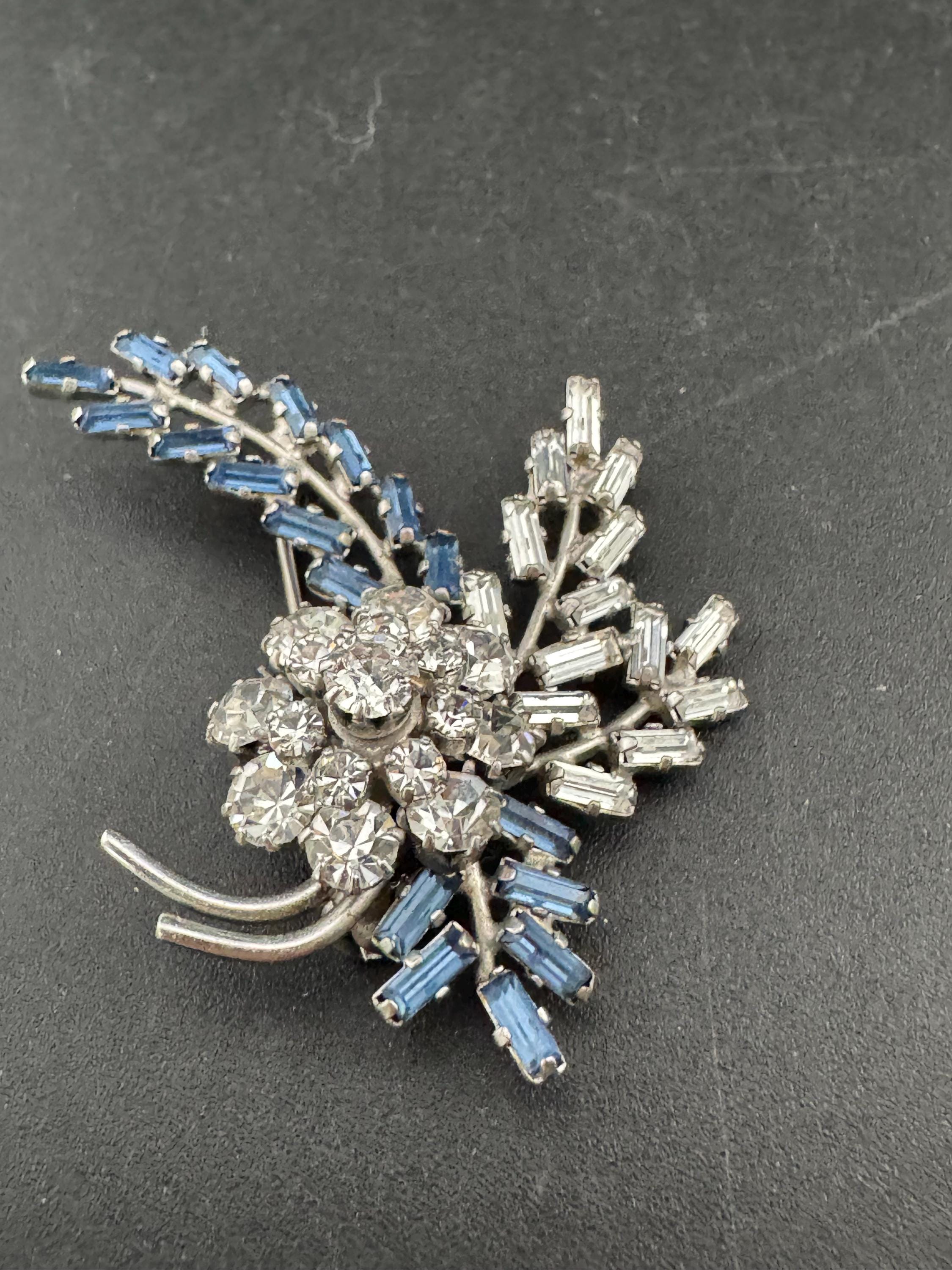 Vintage sapphire blue and clear rhinestone glass Diamanté floral Brooch