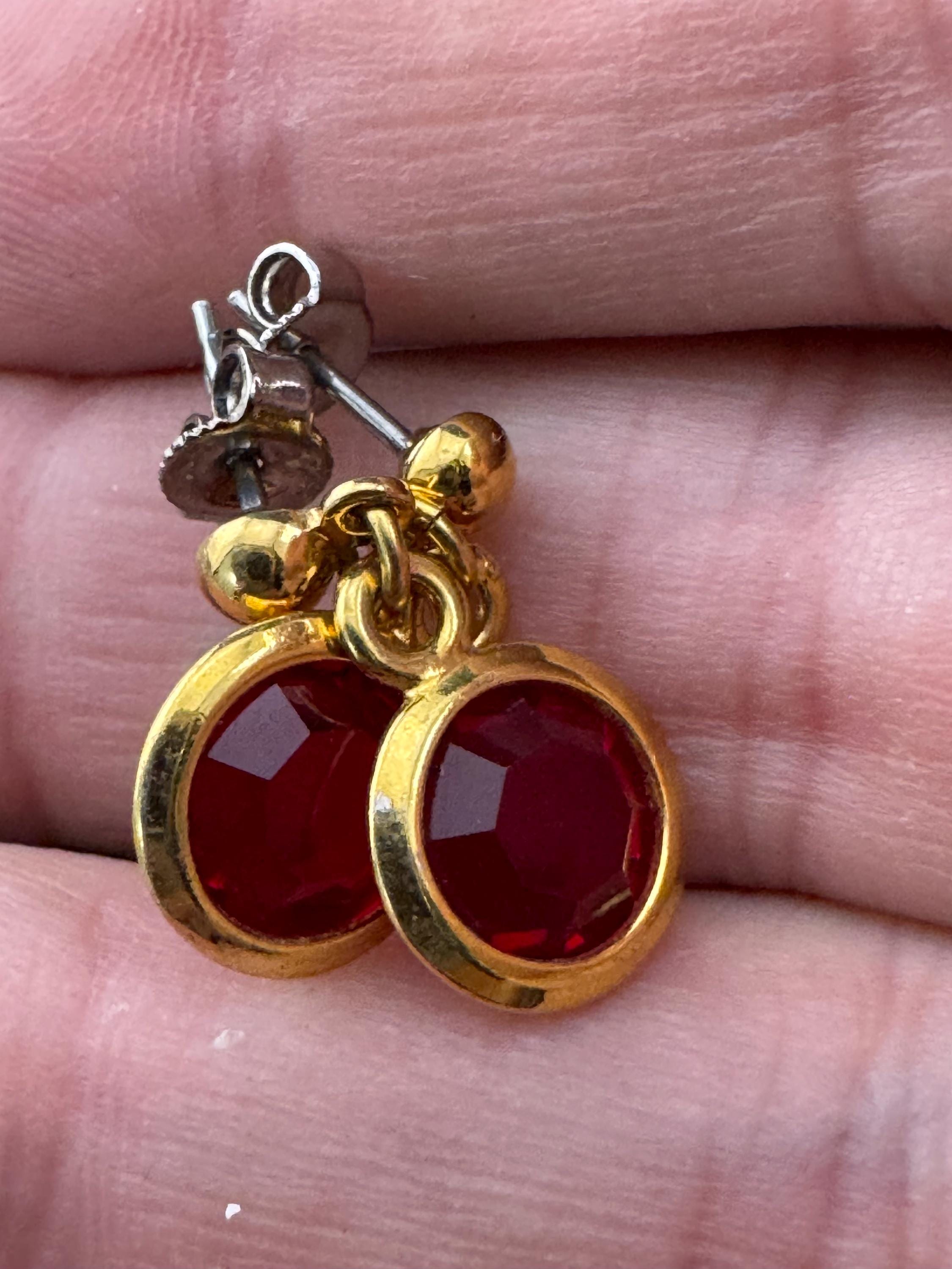 Vintage Ruby Red Glass Diamanté bezel rivière Earrings