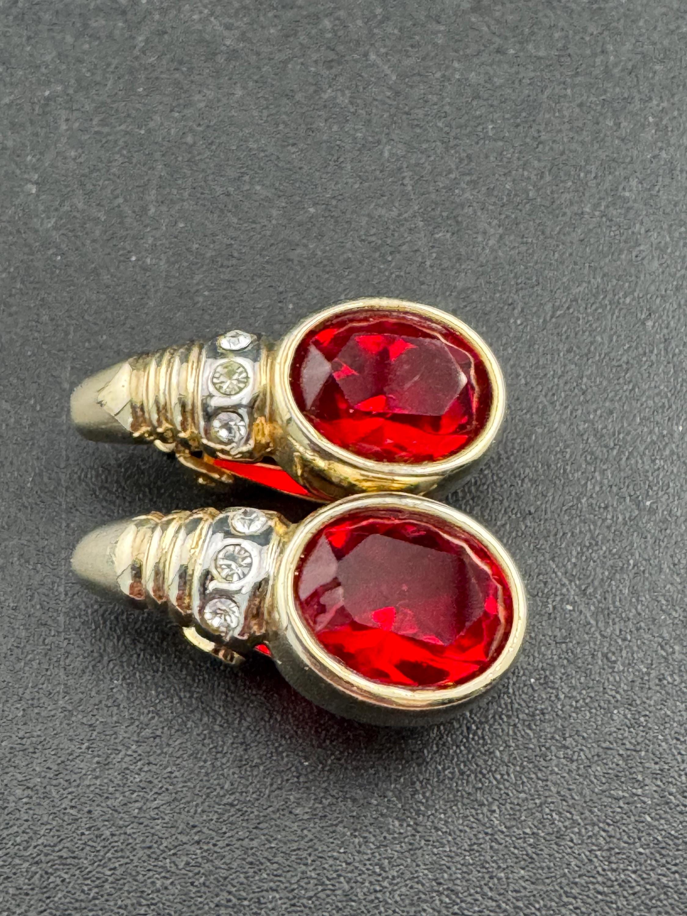 Vintage Gold Tone Red Cabochon Clip On Earrings 2cm