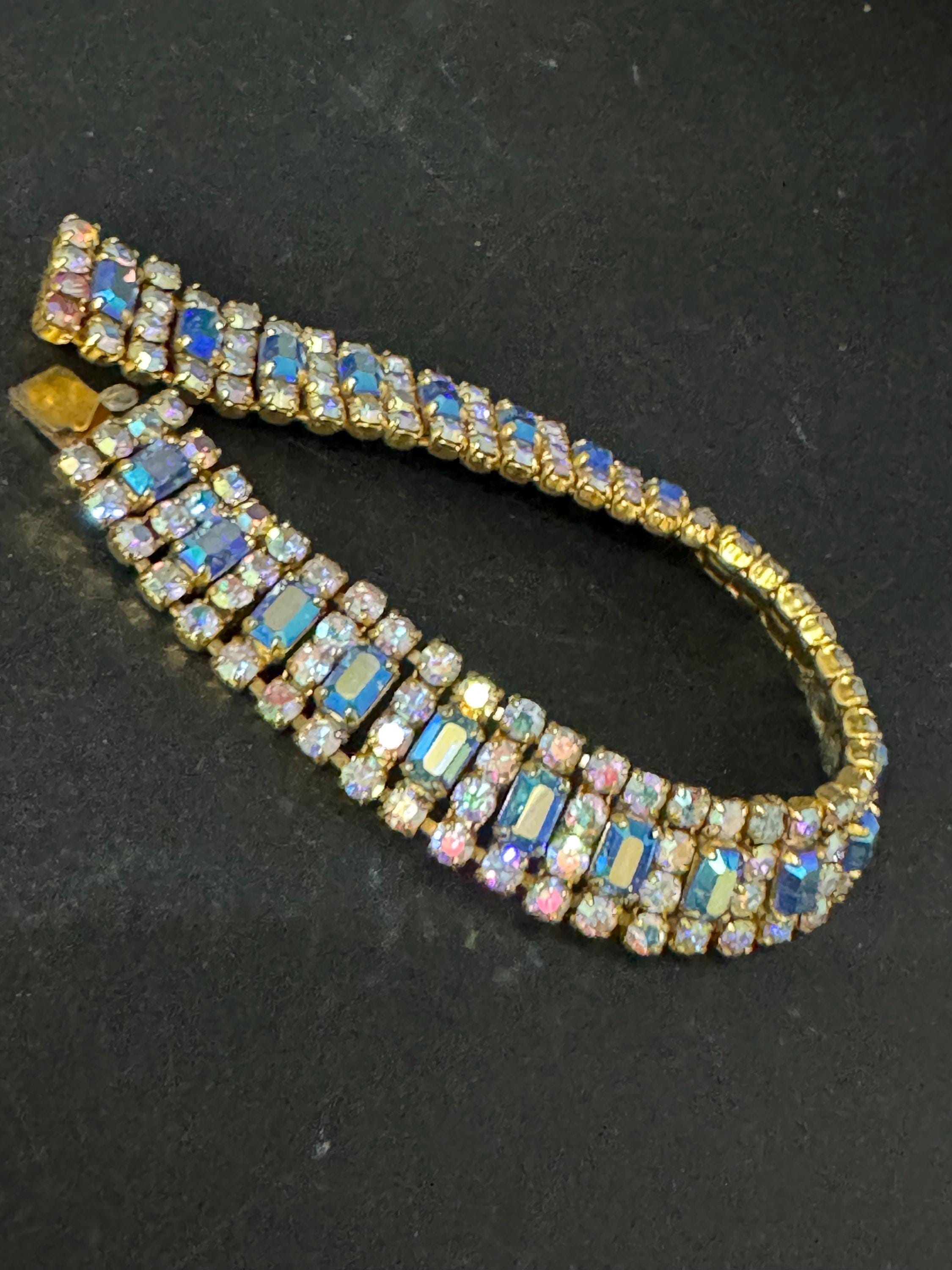 Vintage AB blue Diamanté gold tone sapphire rhinestone cocktail Bracelet