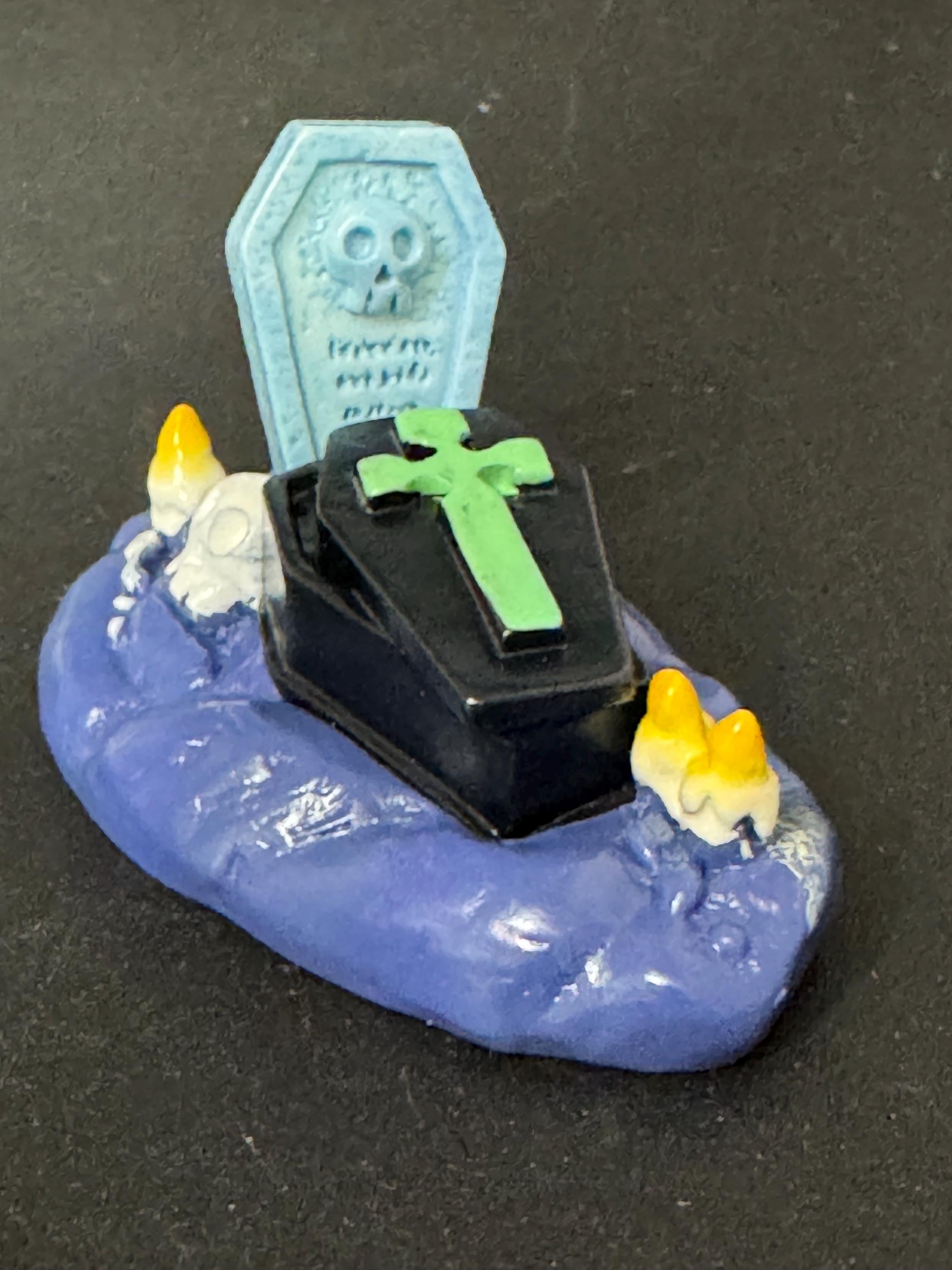 Mini spooky Halloween creepy haunted graveyard grave coffin cake topper decorations, craft scenery, reusable plastic