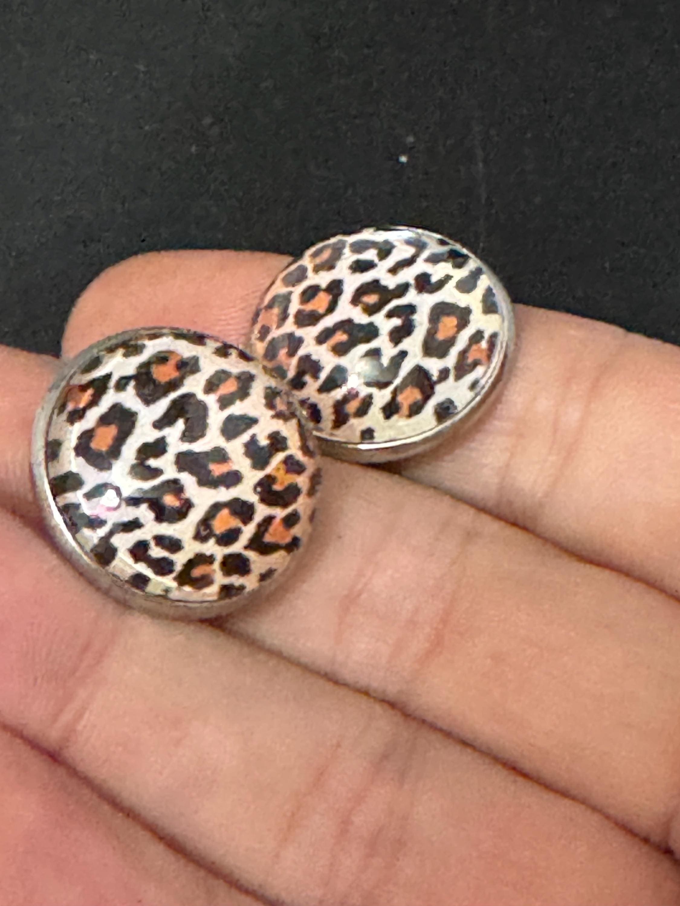 20mm leopard print clip on earrings, stainless steel silver tone glass