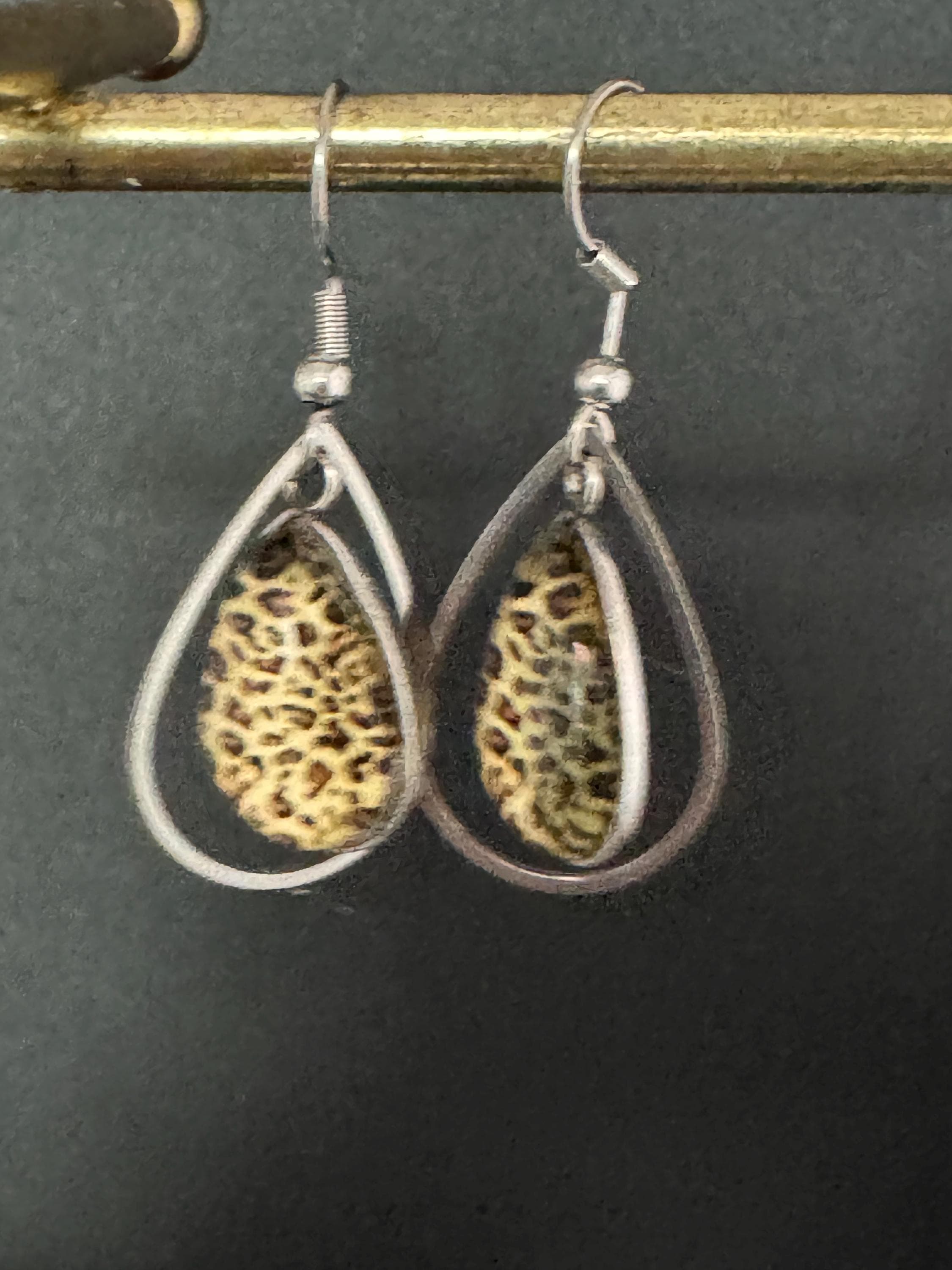 Handmade 4cm leopard print pierced teardrop earrings, stainless steel with glass cabochons
