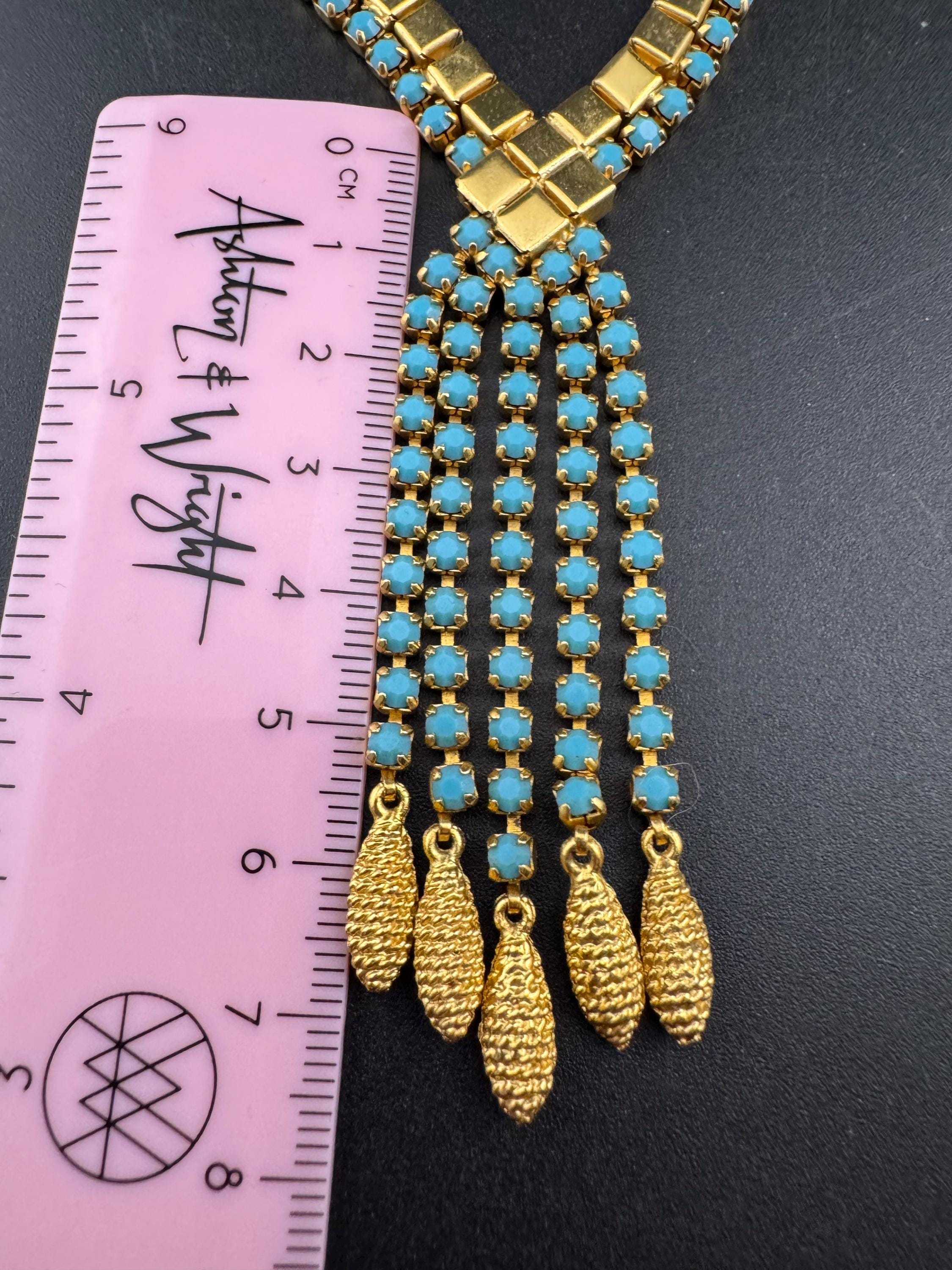 1970s gold tone penino mesh lariat drop necklace with turquoise glass paste