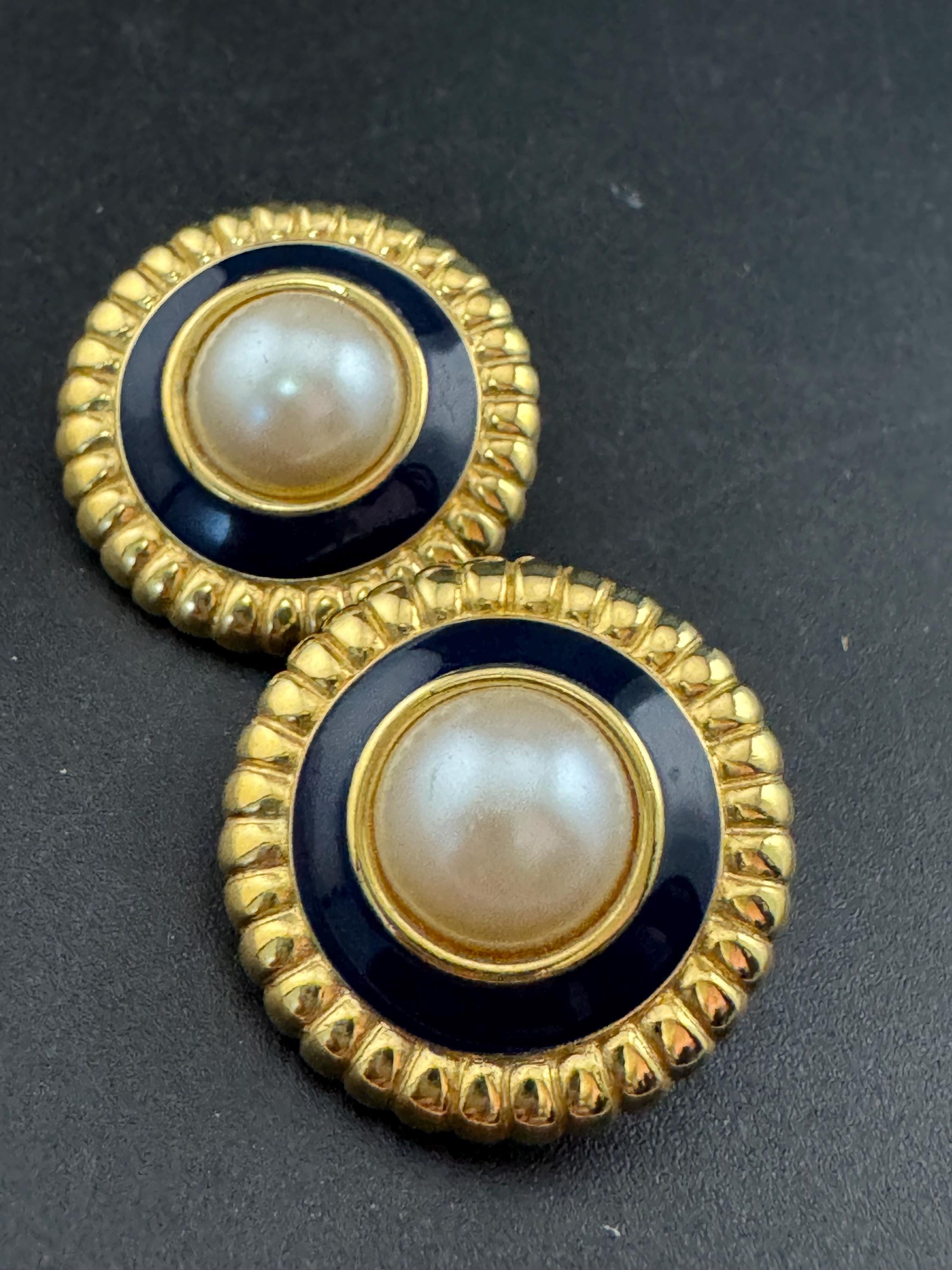 Signed monet Navy blue enamel pearl clip on earrings, gold tone stud