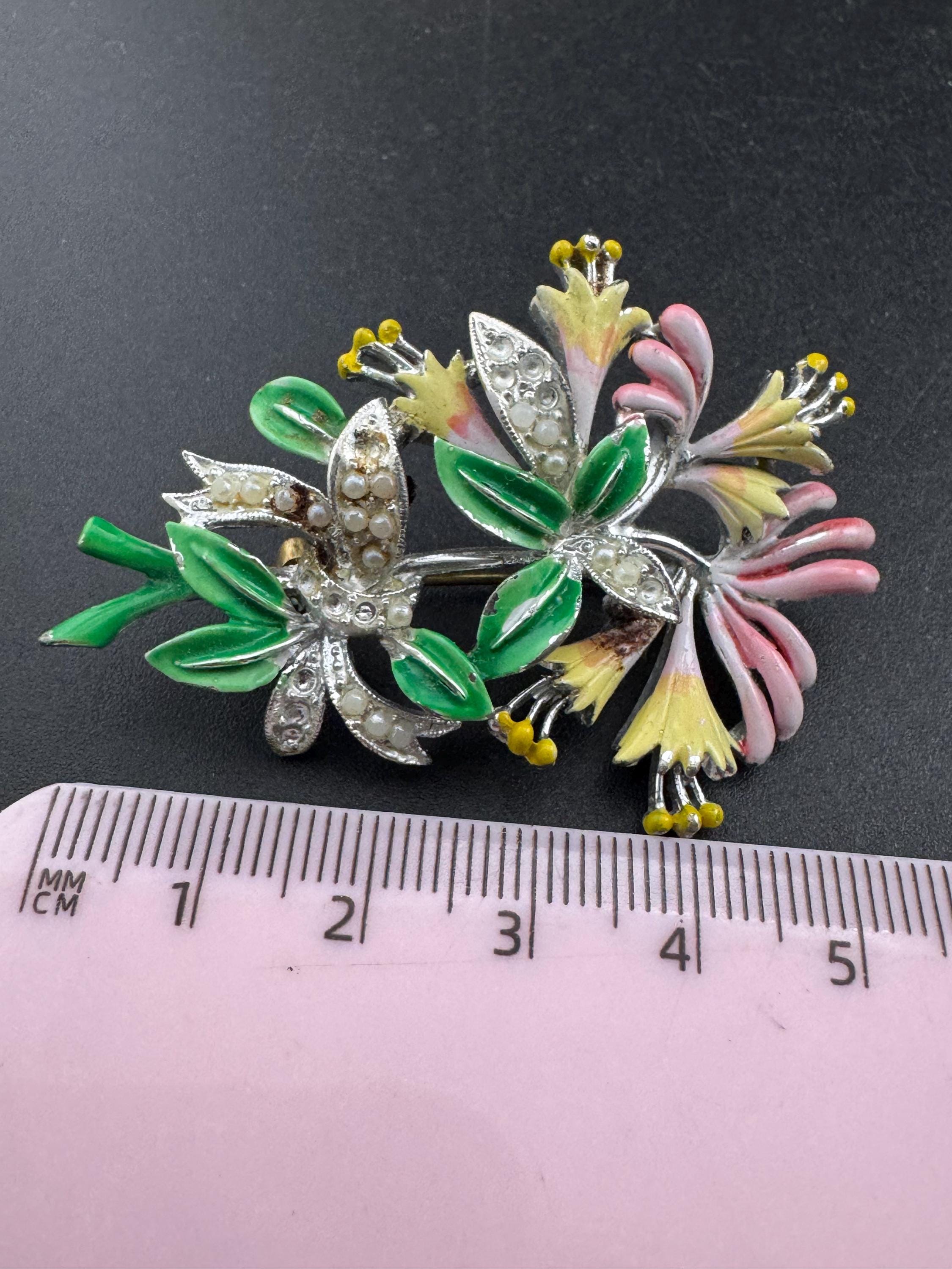 Vintage Enamel Exquisite floral birthday series brooch, honeysuckle flowers