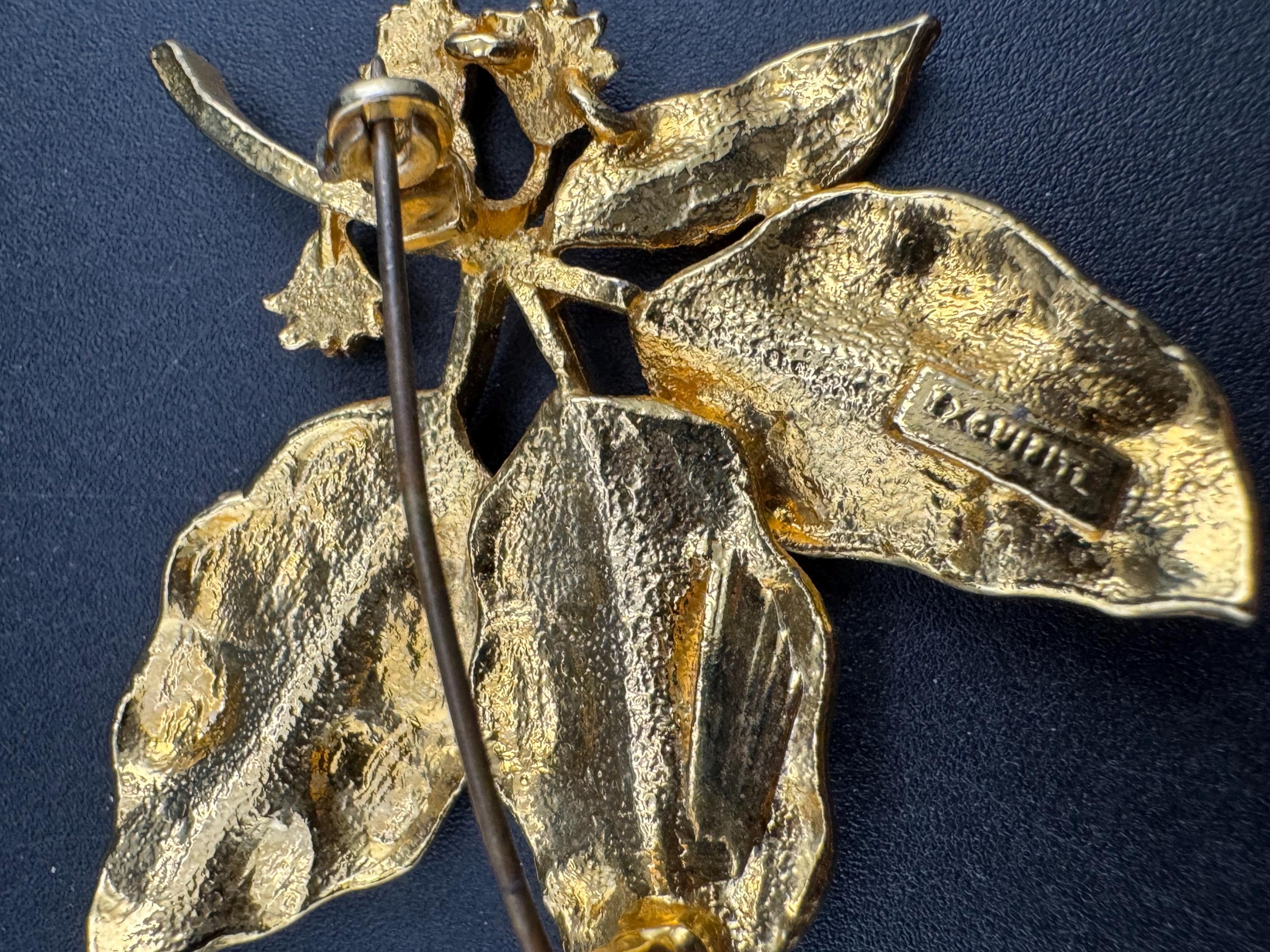 Vintage signed Exquisite gold leaf brooch; mid century