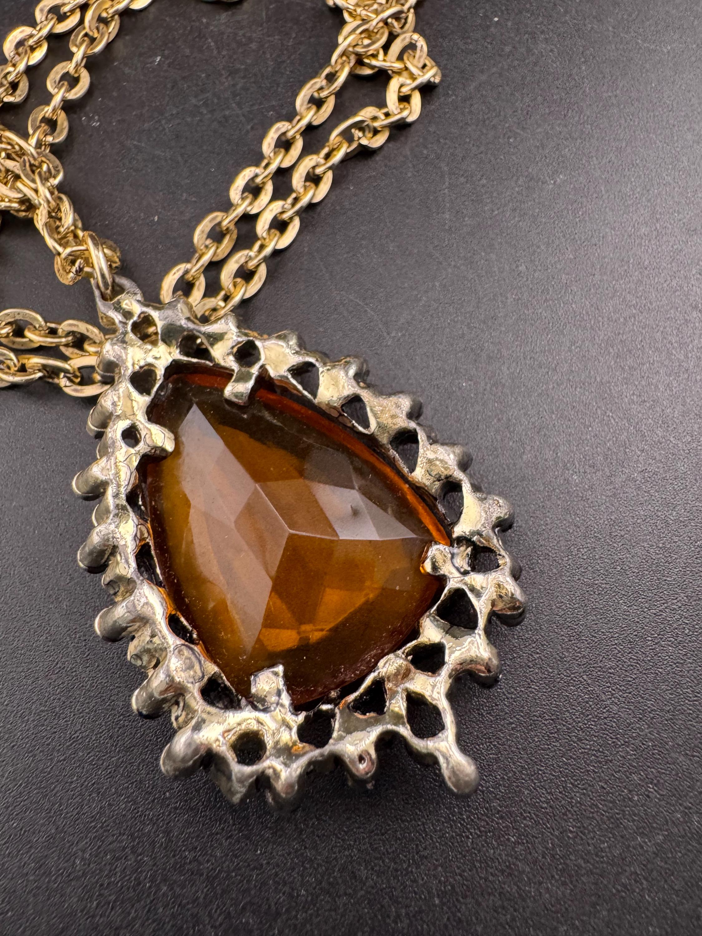 Vintage gold tone orange amber faceted Glass teardrop pendant necklace on 72cm chain