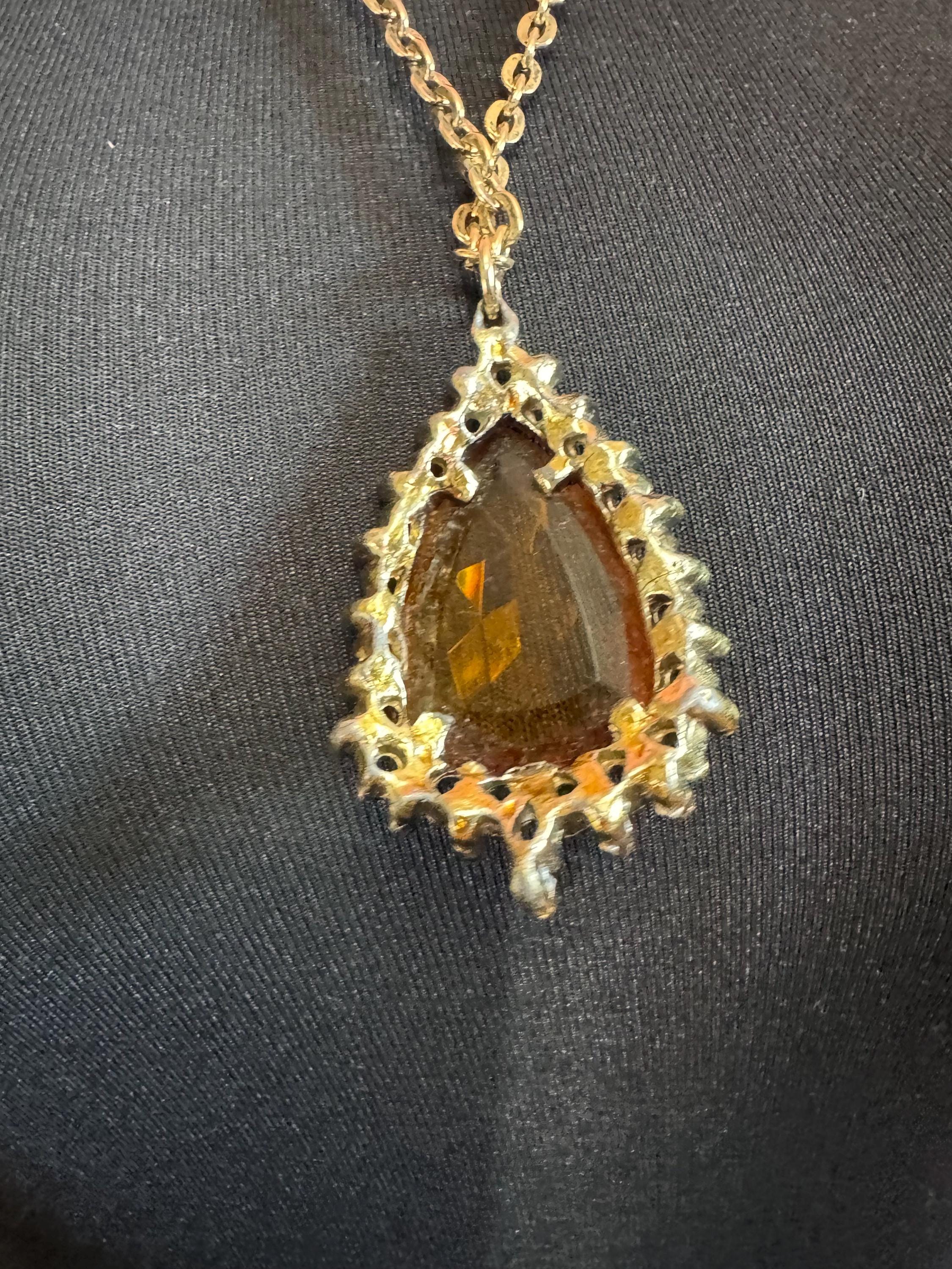 Vintage gold tone orange amber faceted Glass teardrop pendant necklace on 70cm chain