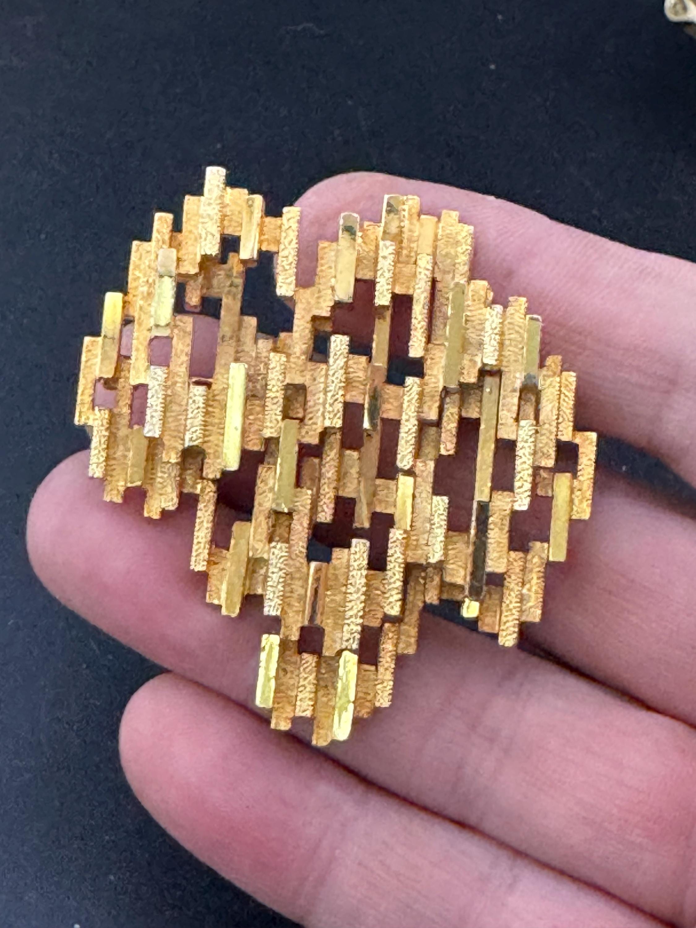 vintage modernist brutalist abstract brooch 5cm gold tone