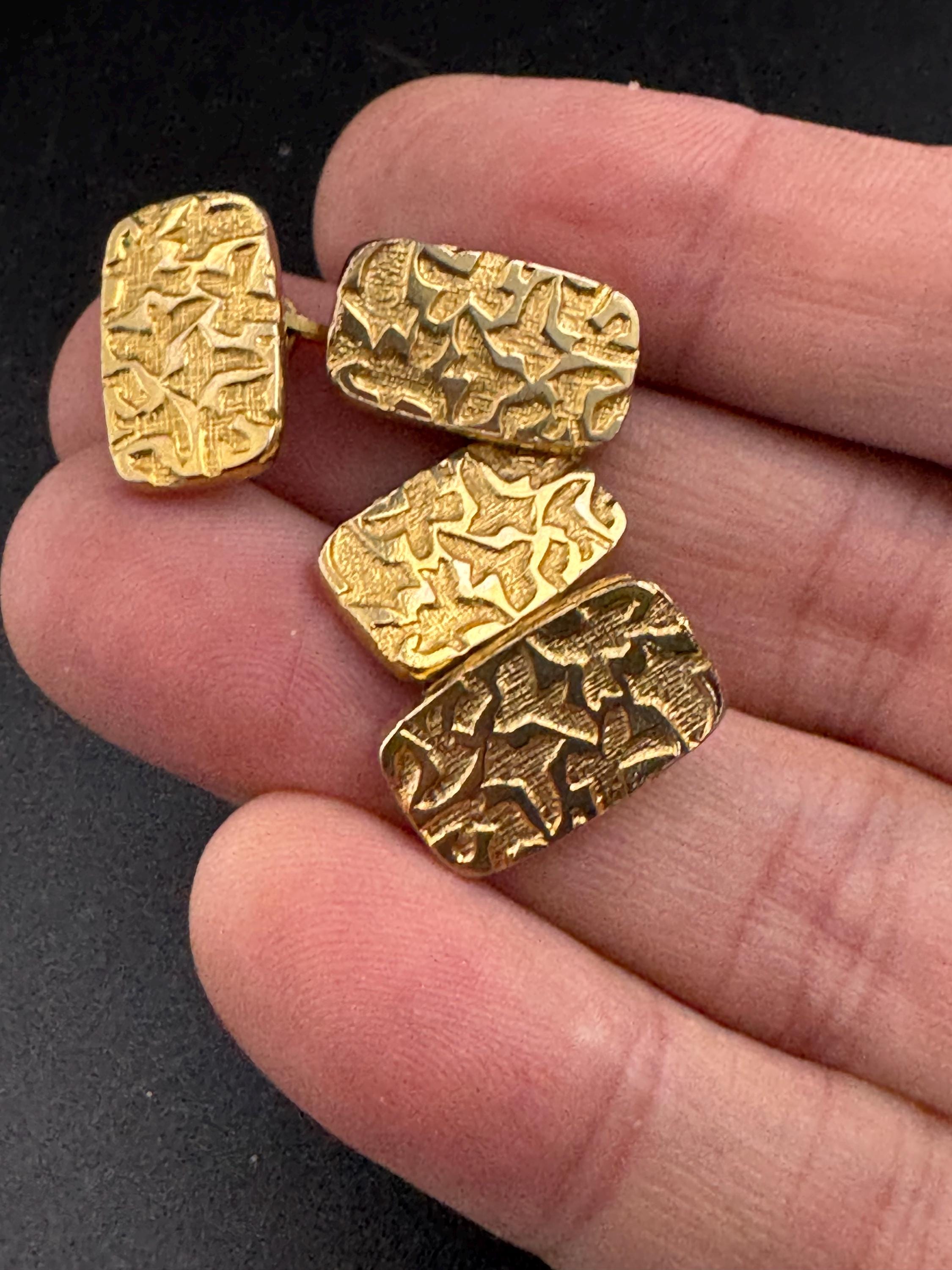 Vintage men’s brutalist chain linked pair cufflinks , gold textured finish