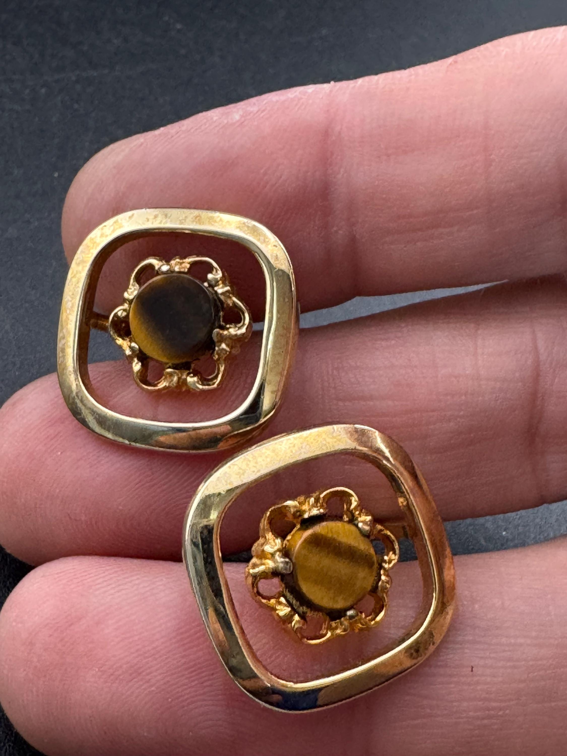 Vintage Brutalist 1970s brown tigerseye gemstone gold tone cufflinks