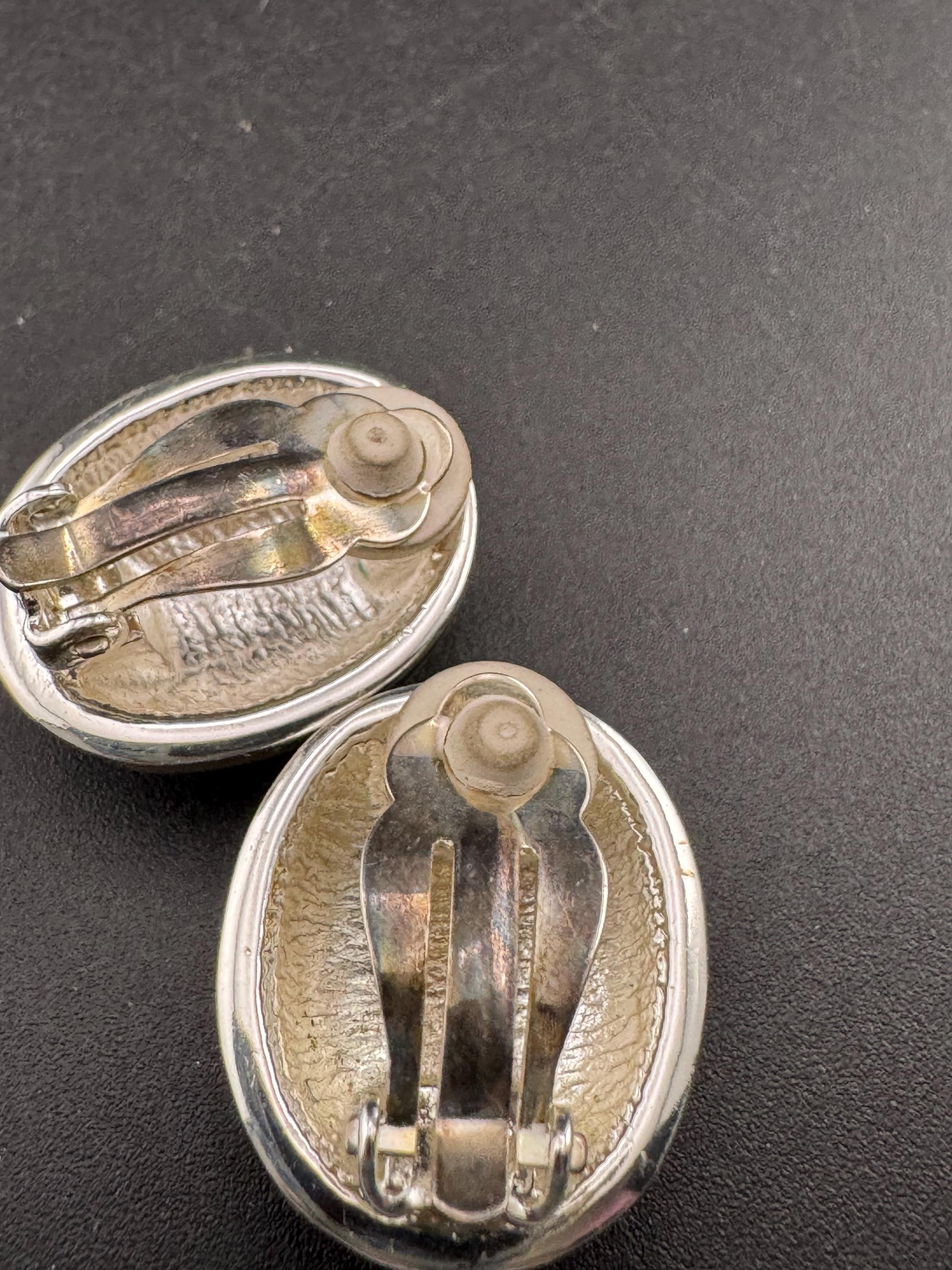 Vintage silver and black enamel Oval button clip on earrings 2.5cm
