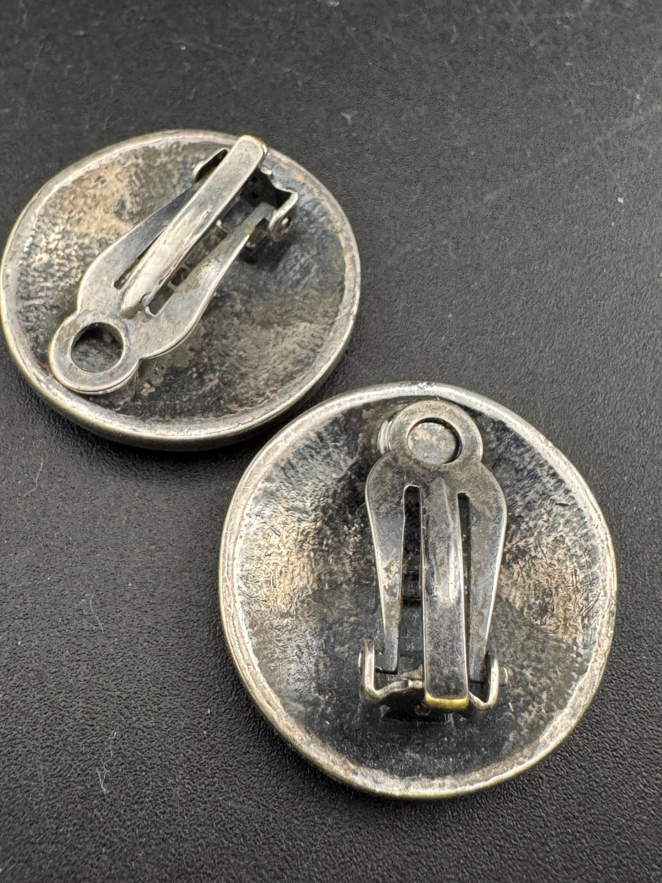 Vintage 2.5cm Silver Disc Earrings: 1990s Button