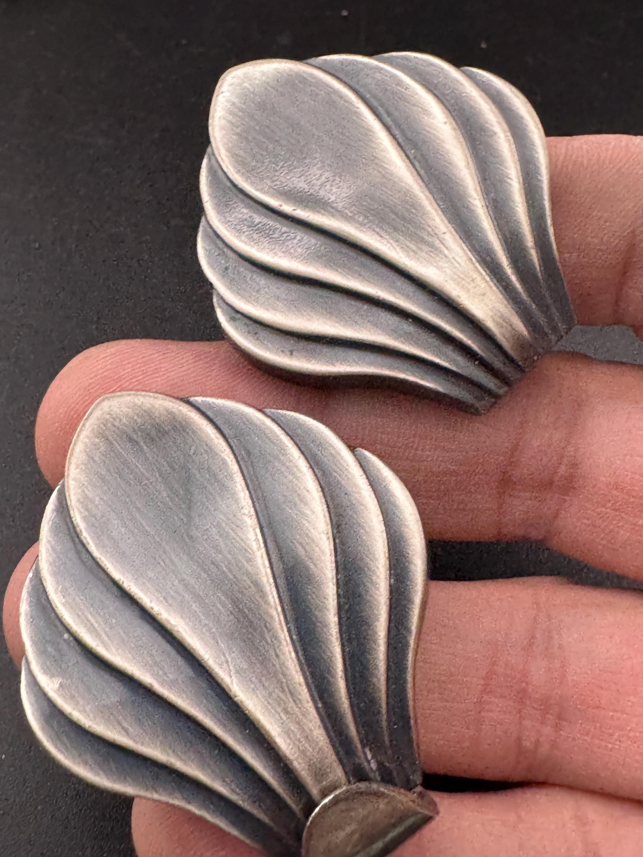Vintage plastic oversized silver grey clip on earrings, lightweight 4cm