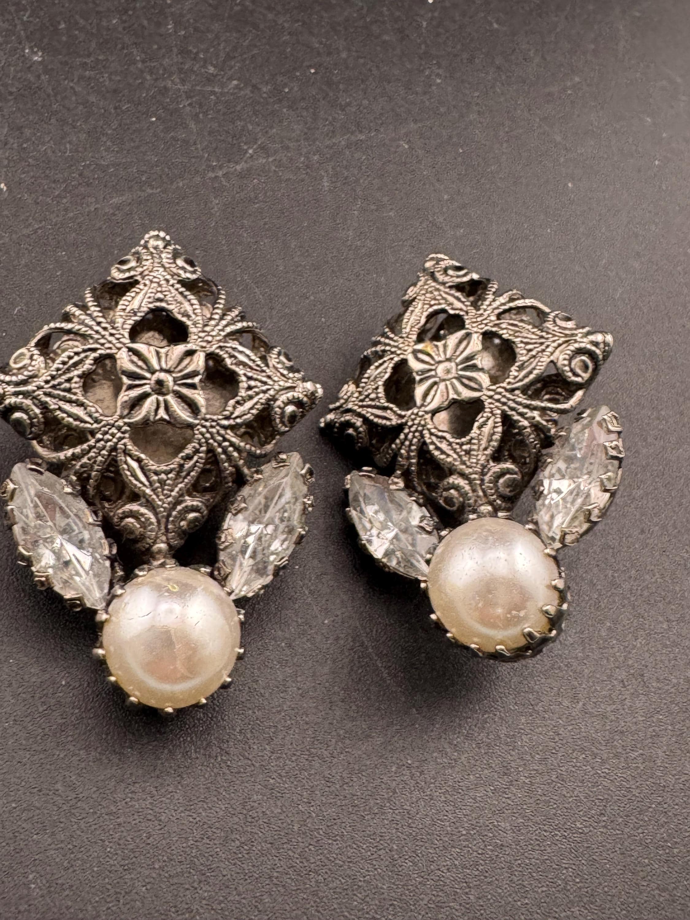 Oversized Faux Pearl and rhinestone filigree metal Clip On Earrings