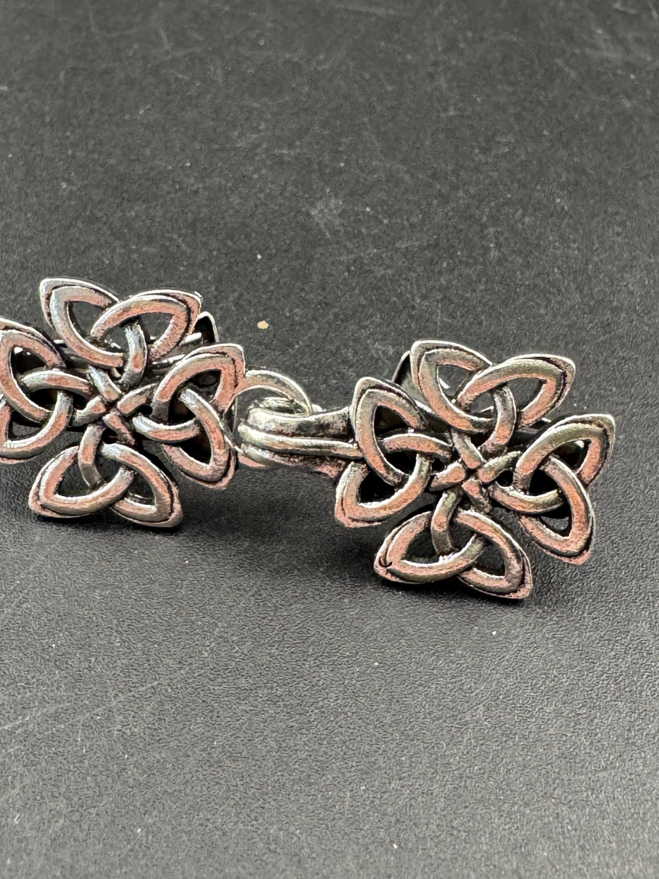 Silver Celtic Scottish style cardigan cloak clasp clip, spring hinged closure