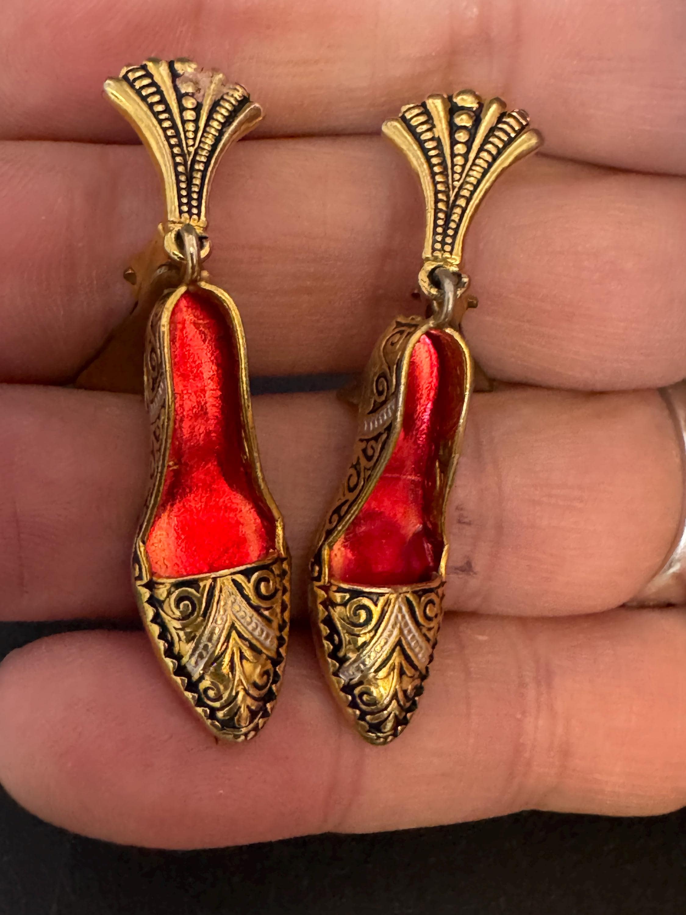 Vintage damascene Toledo black novelty high heel shoe drop clip on earrings