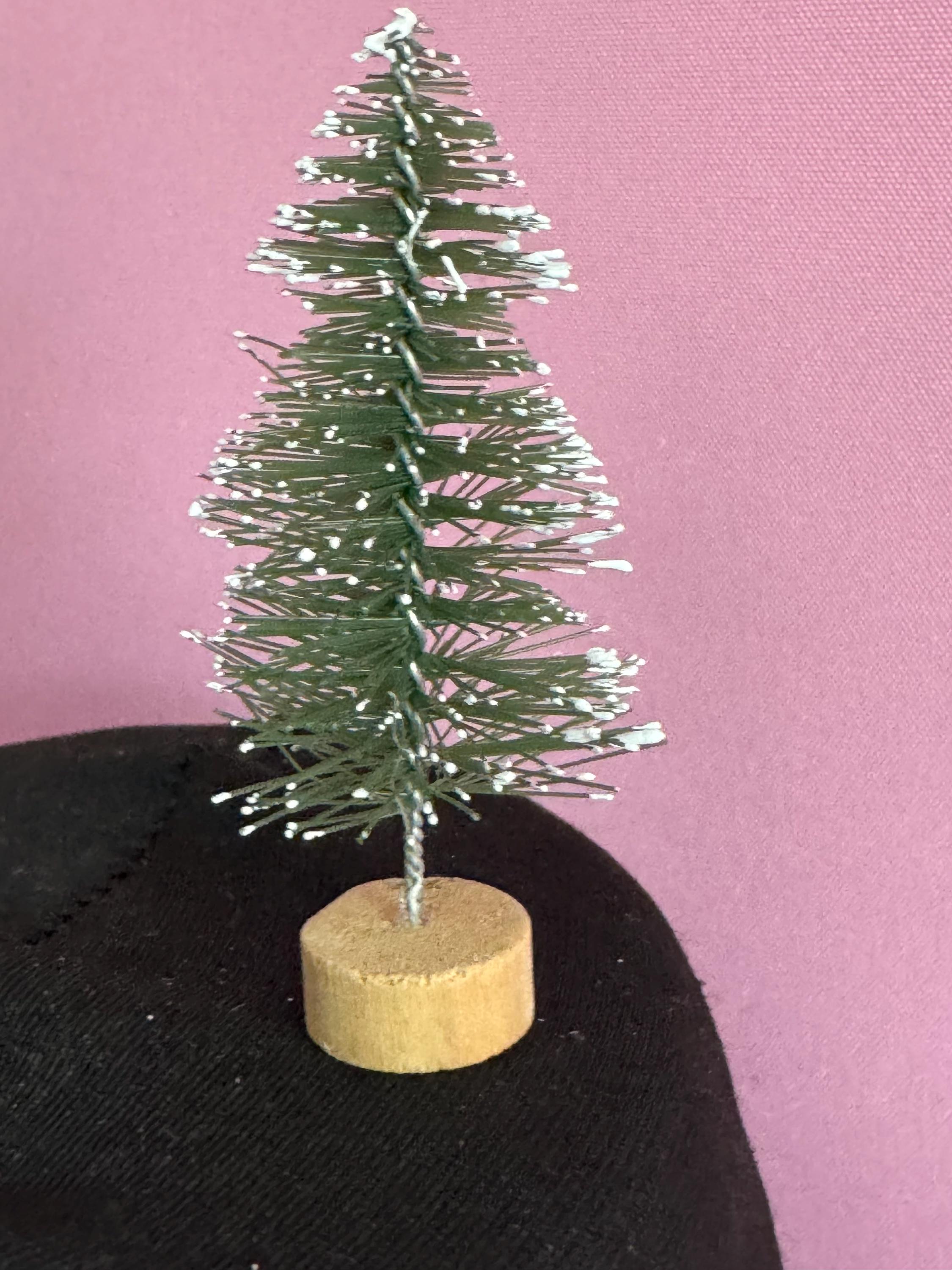 Miniature Christmas Tree Cake Toppers: 6cm mid Green Craft Trees (Set of 5)