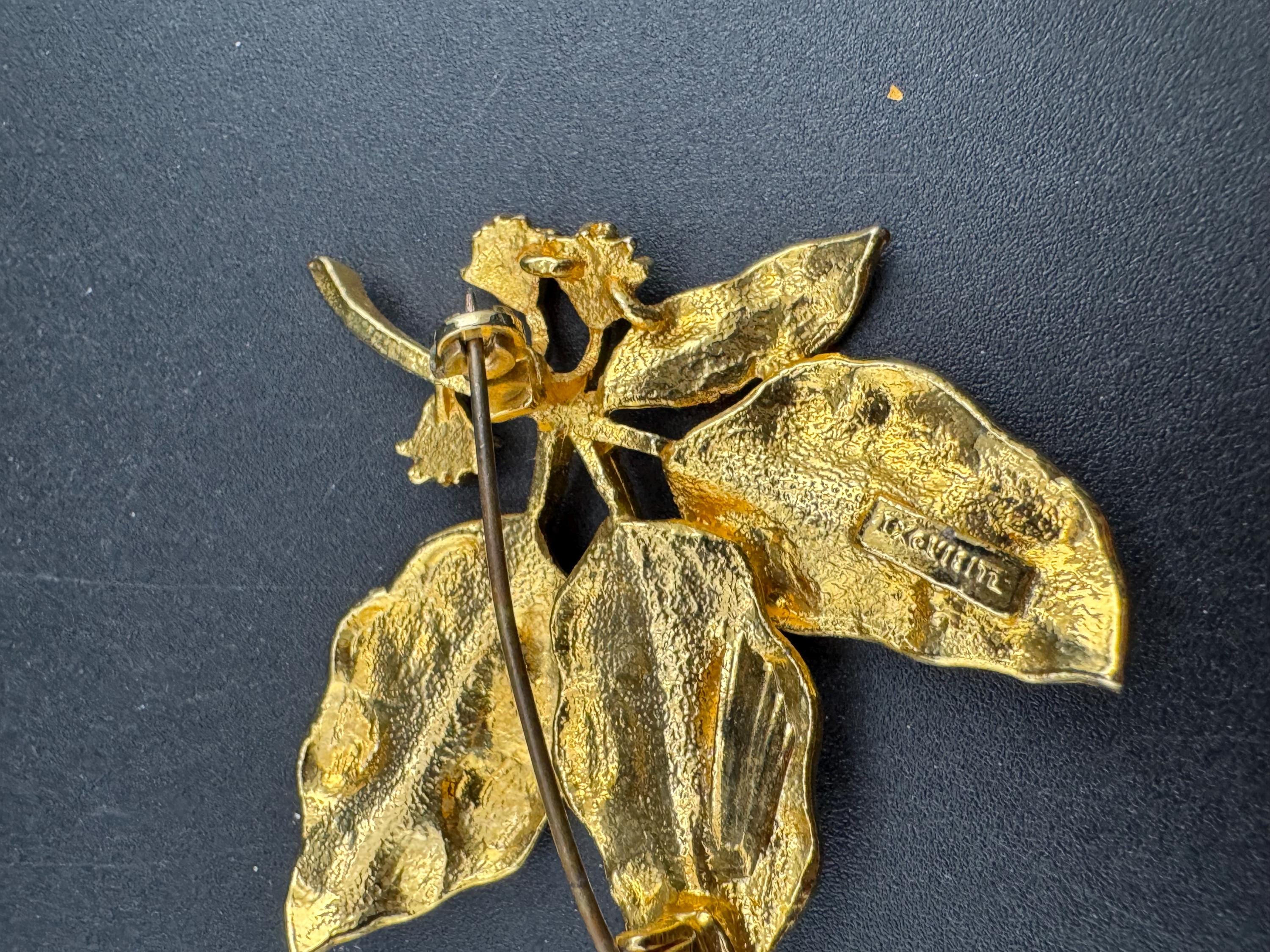Vintage signed Exquisite gold leaf brooch; mid century