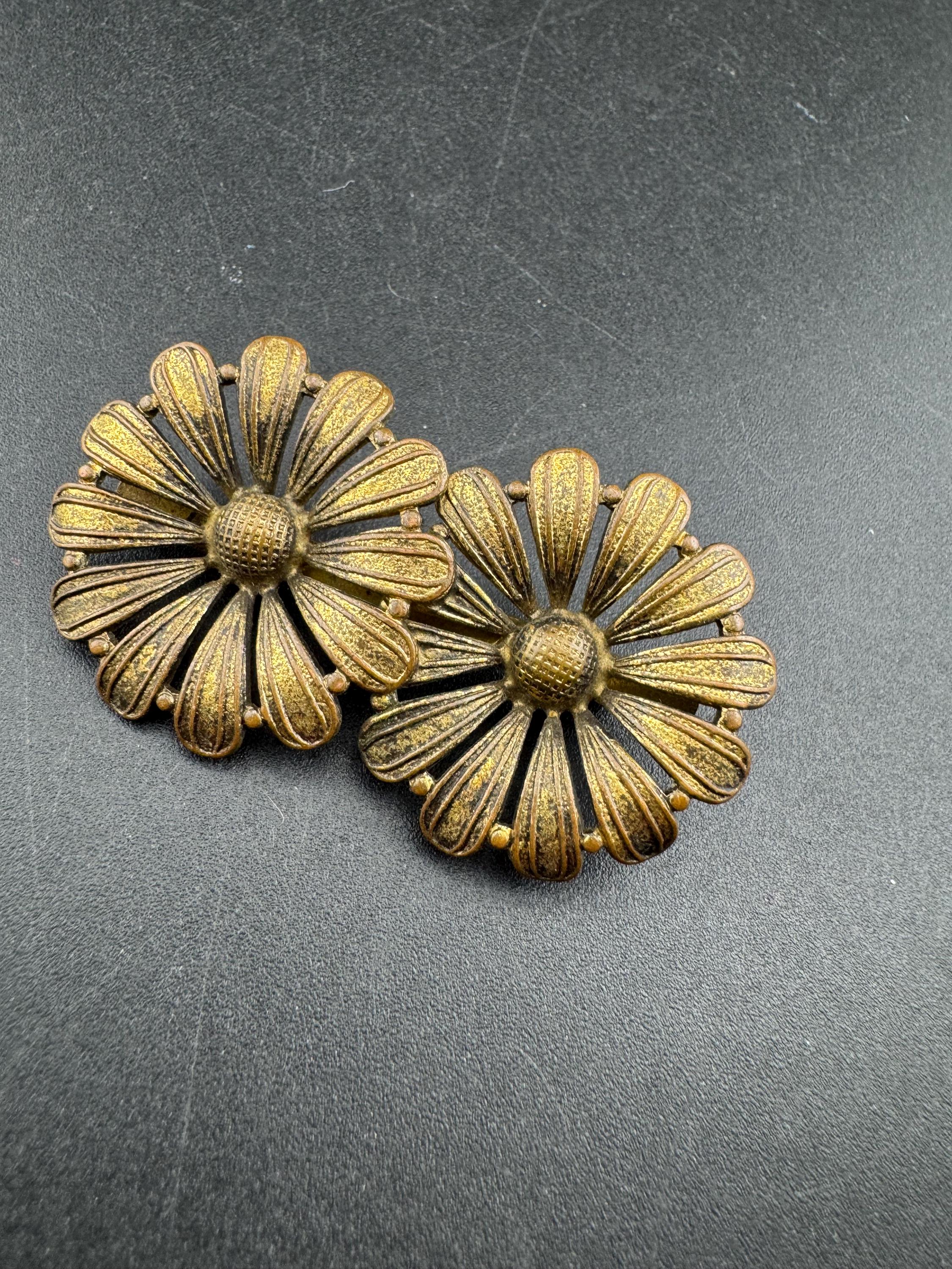 Art Deco Czech brass floral brooch 1920s 1930s