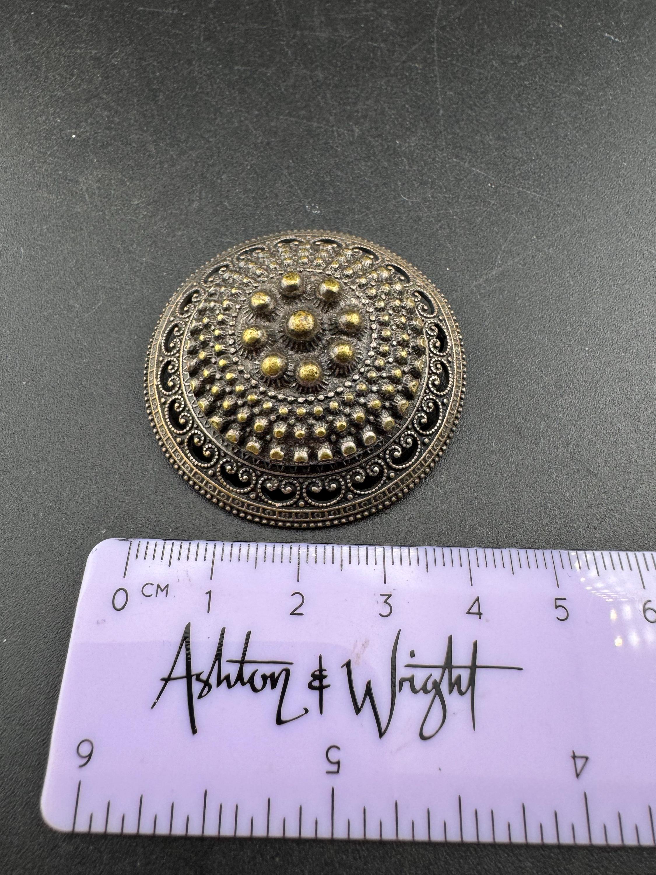 Vintage round etruscan domed bullseye cannetille Brooch, dark gold tone