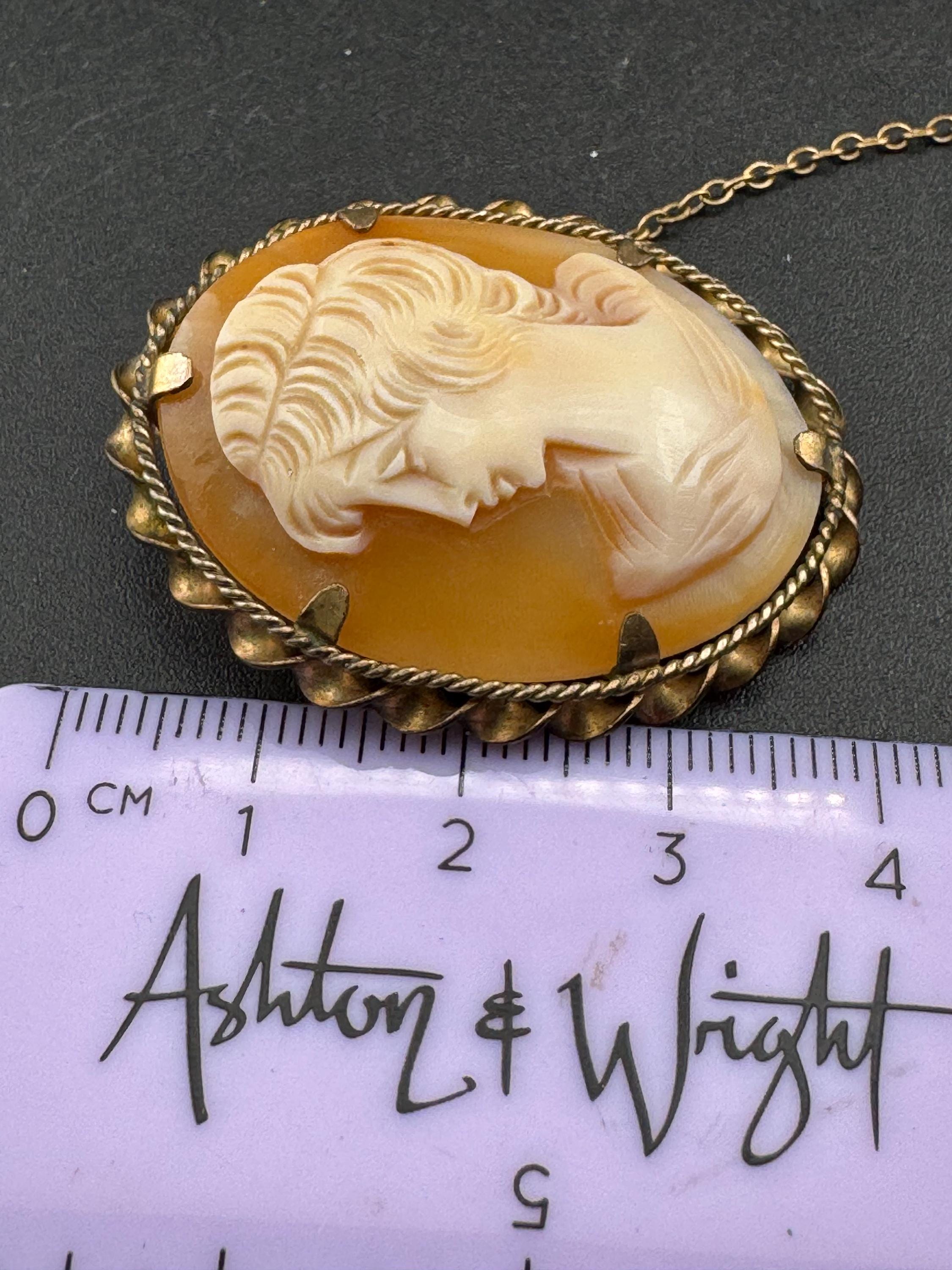 Rolled gold carved shell cameo brooch , 4cm safety clasp