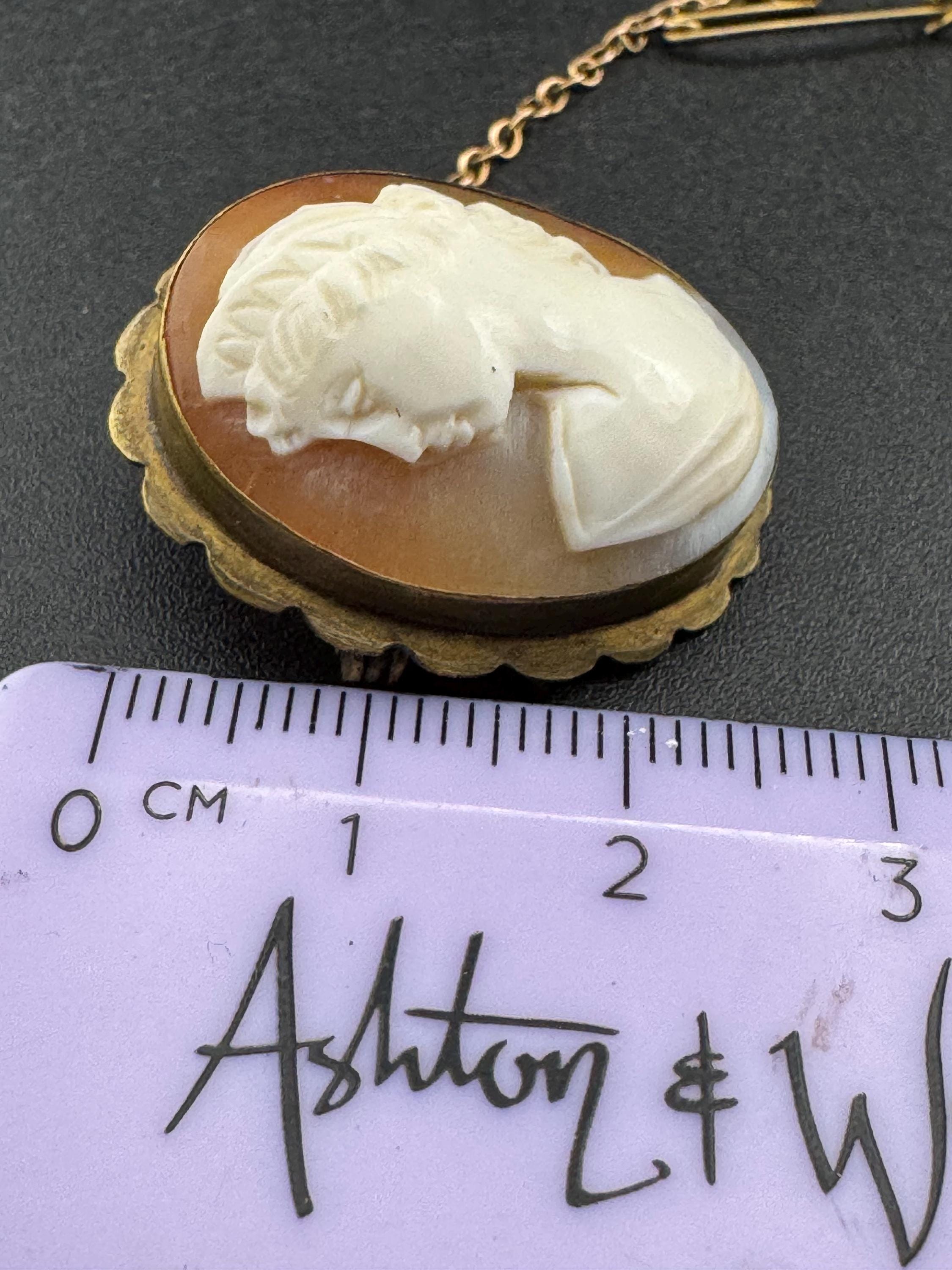 Pinchbeck gilt gold carved shell cameo brooch , 3cm safety clasp