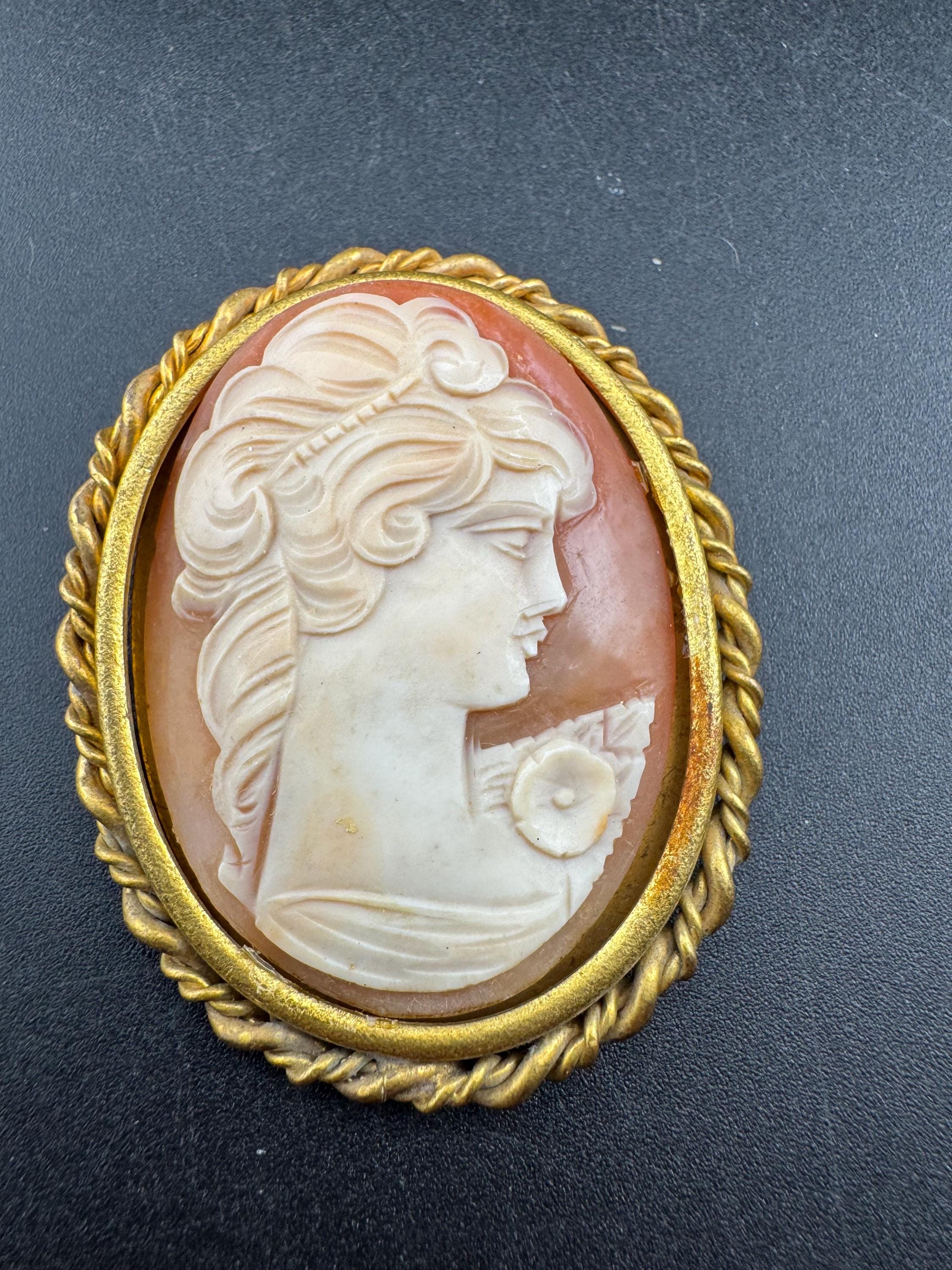 Vintage Large 5cm carved shell Cameo Brooch , French gold tone