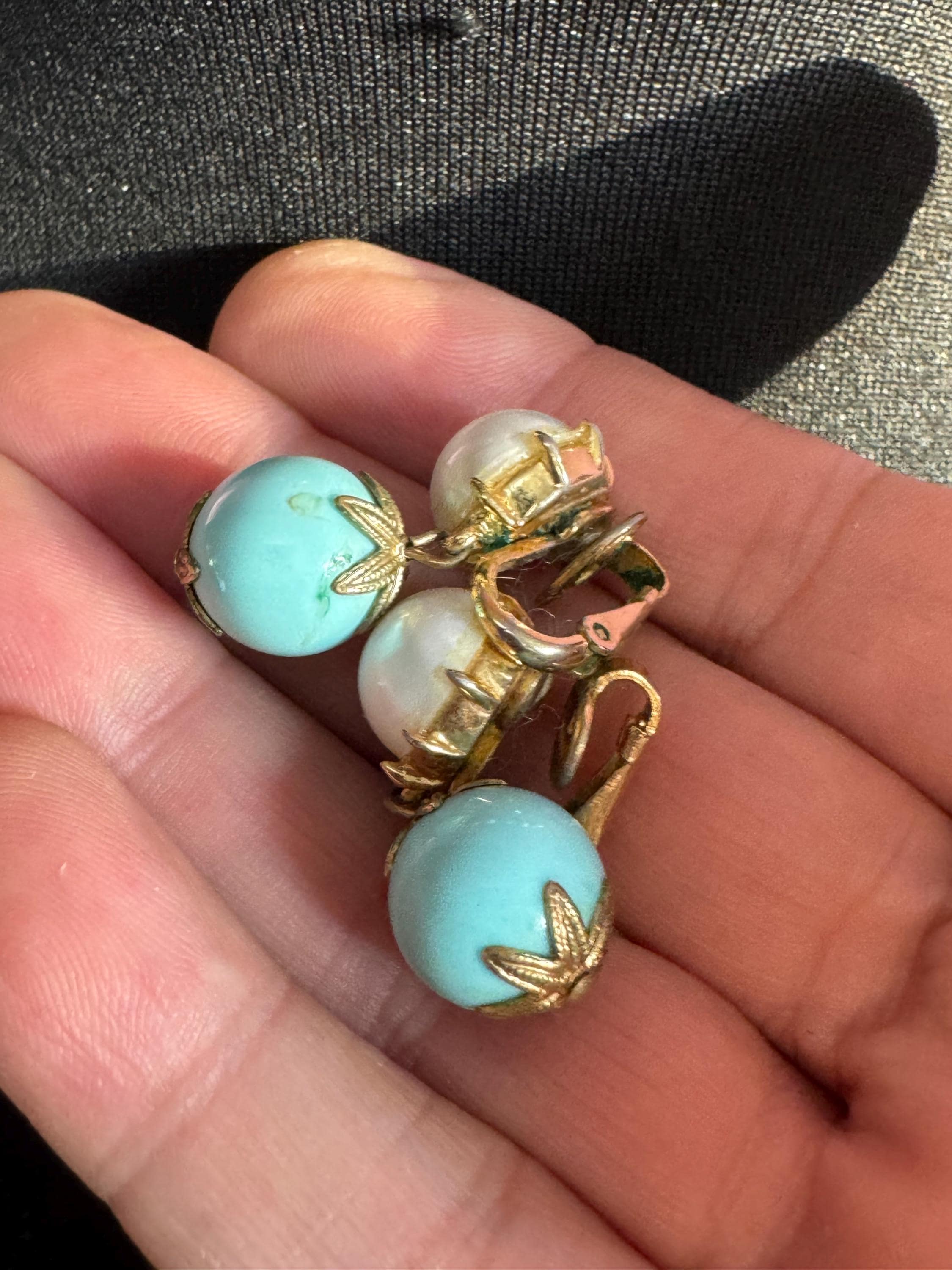 vintage TRIFARI turquoise and pearl necklace and clip on earring jewellery set