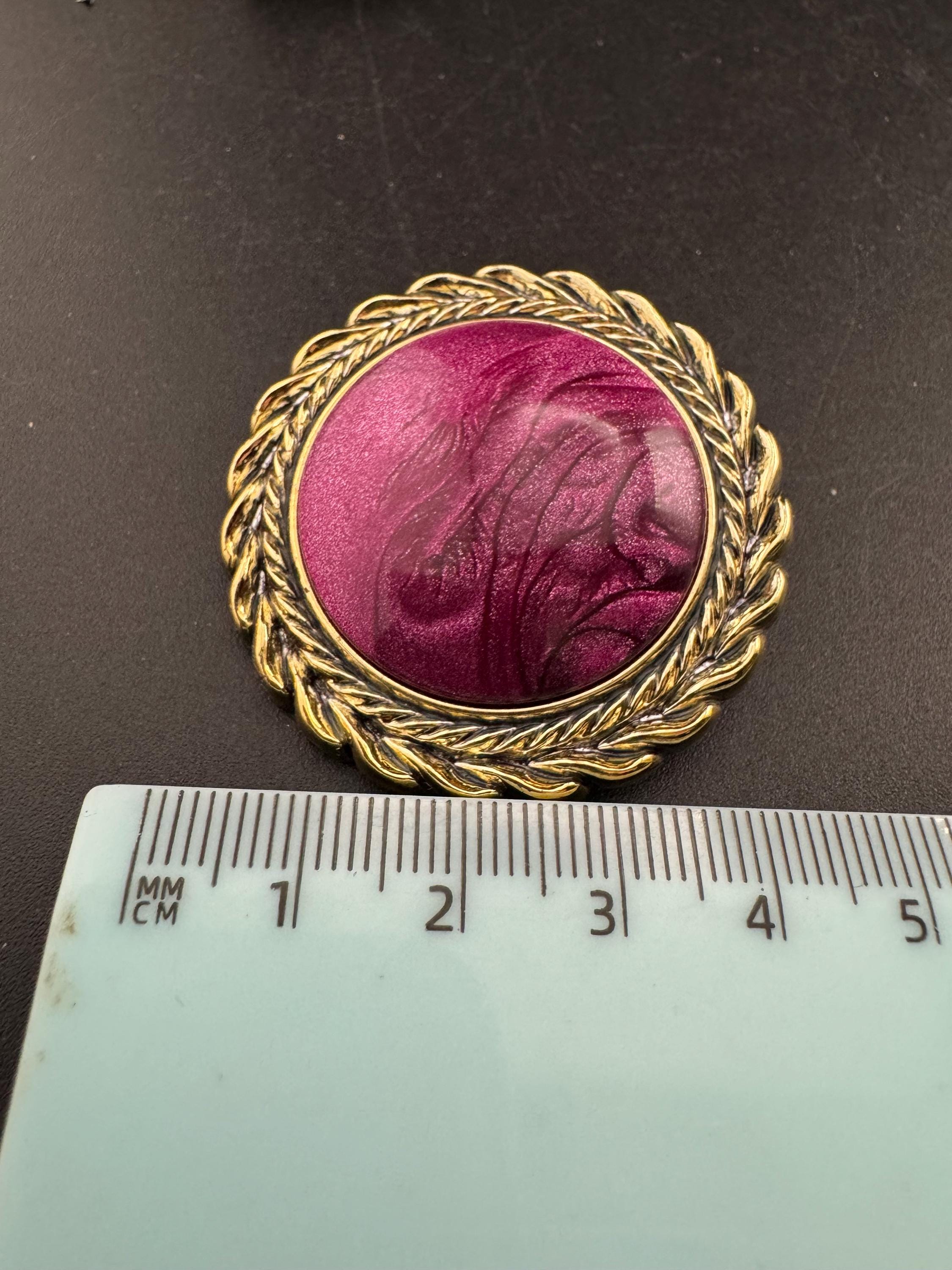 Vintage plastic oversized gold tone ink pink purple clip on earrings 4cm