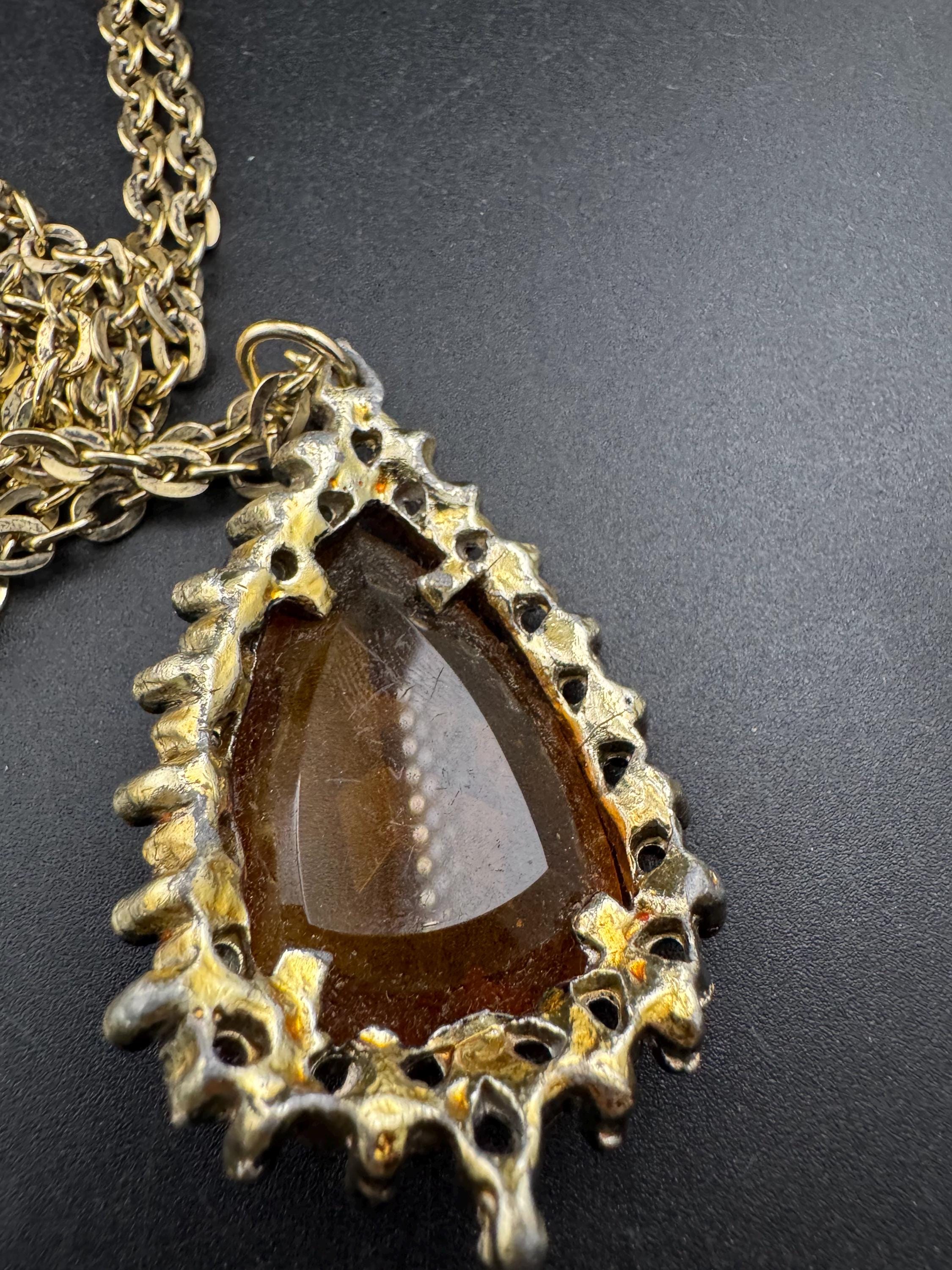 Vintage gold tone orange amber faceted Glass teardrop pendant necklace on 70cm chain