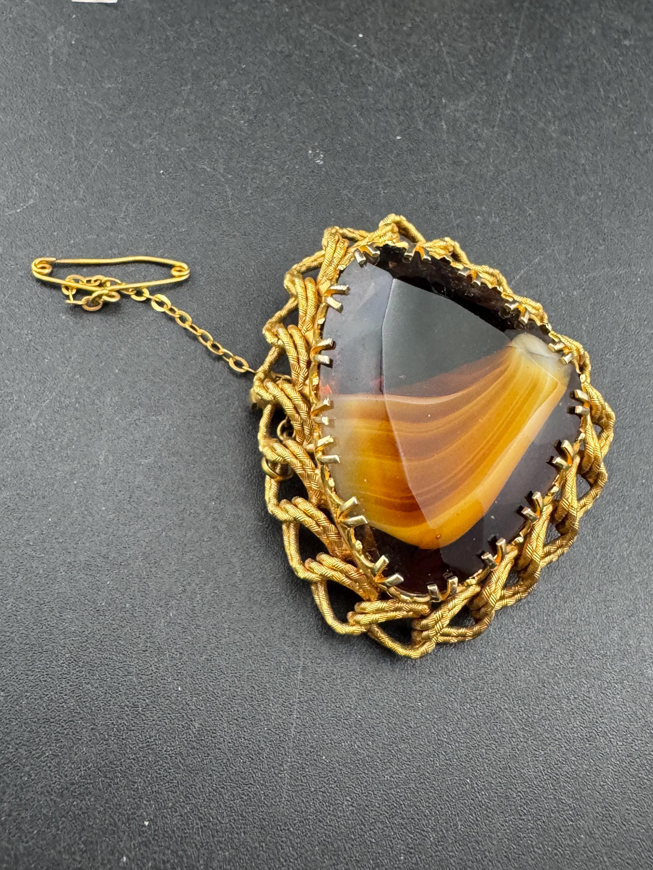 Vintage brown Celtic Brooch: Faux Agate Givre Glass, 1960s